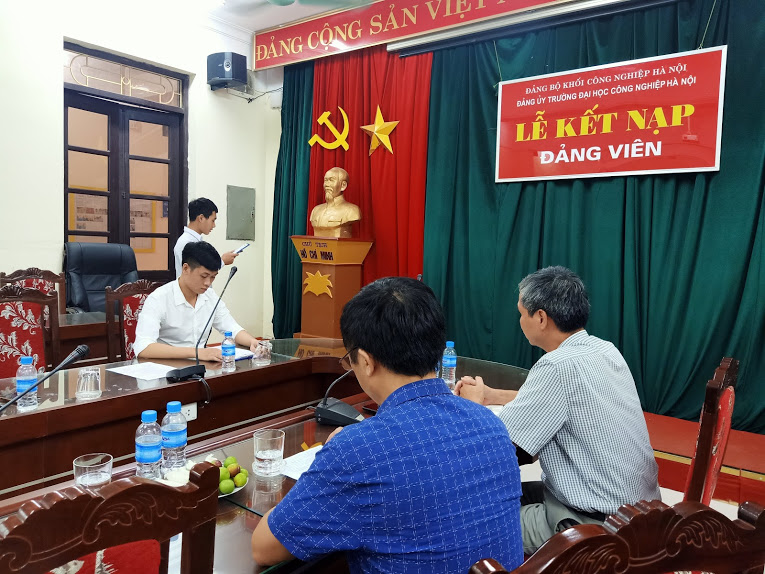 Lễ kết nạp Đảng viên mới của chi bộ TT Việt Nhật