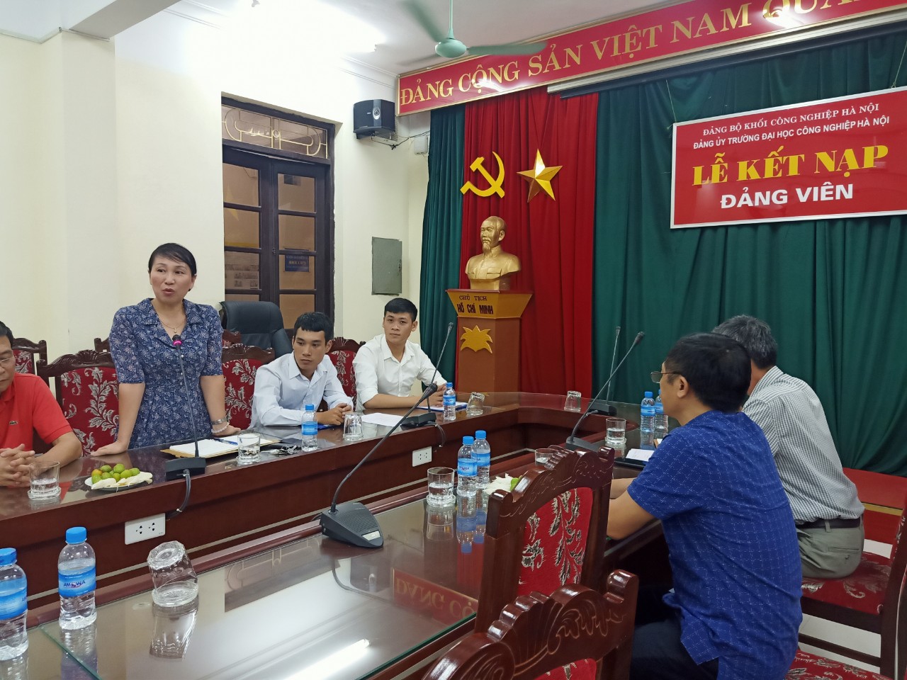 Lễ kết nạp Đảng viên mới của chi bộ TT Việt Nhật