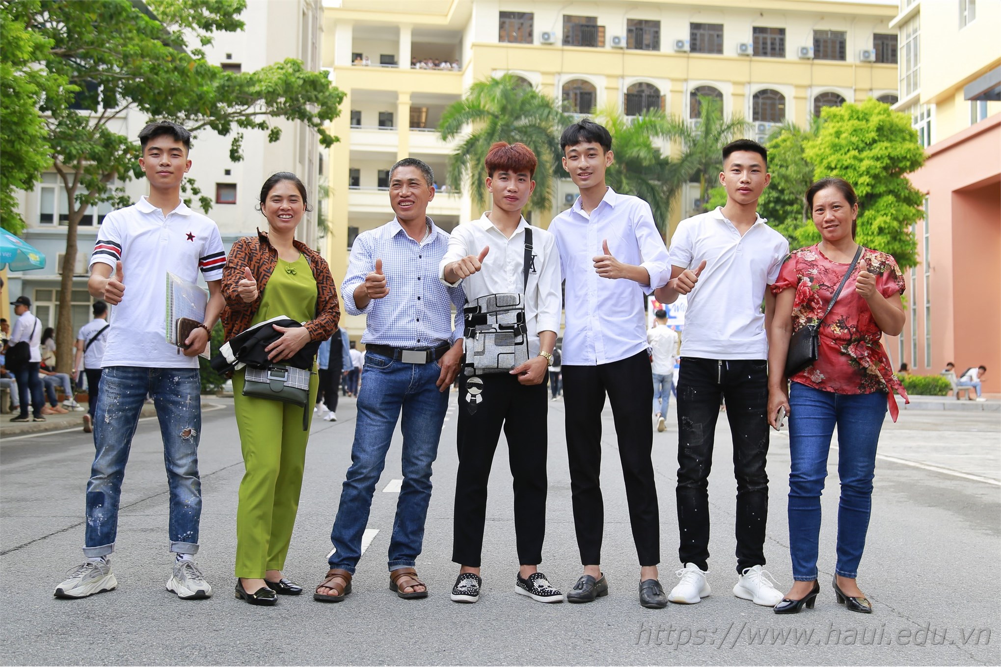 Trung tâm Việt – Nhật tưng bừng chào đón Tân sinh viên hệ cao đẳng K21