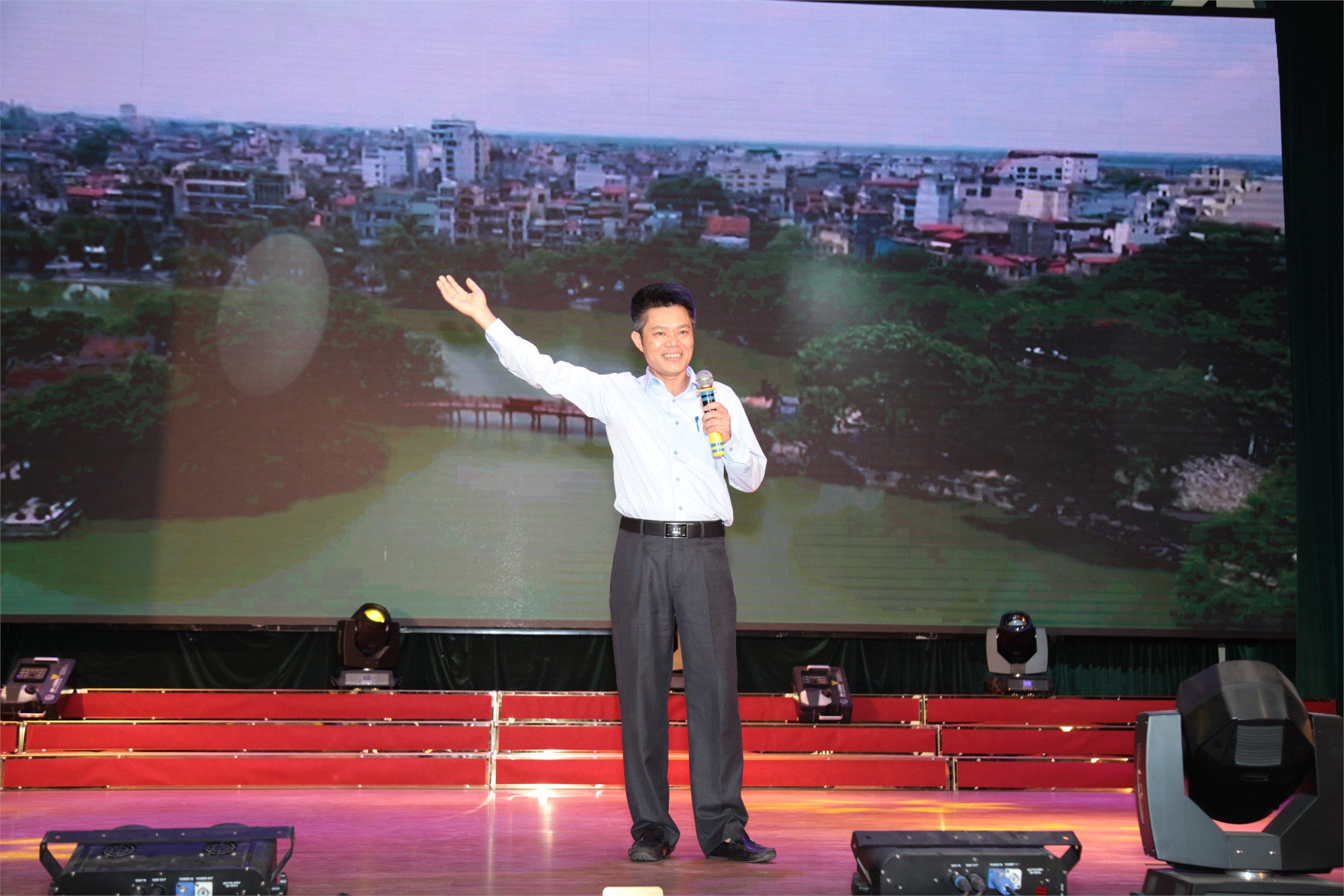 Sôi động ngày hội “Chào tân sinh viên 2019” – Trung tâm Việt Nhật