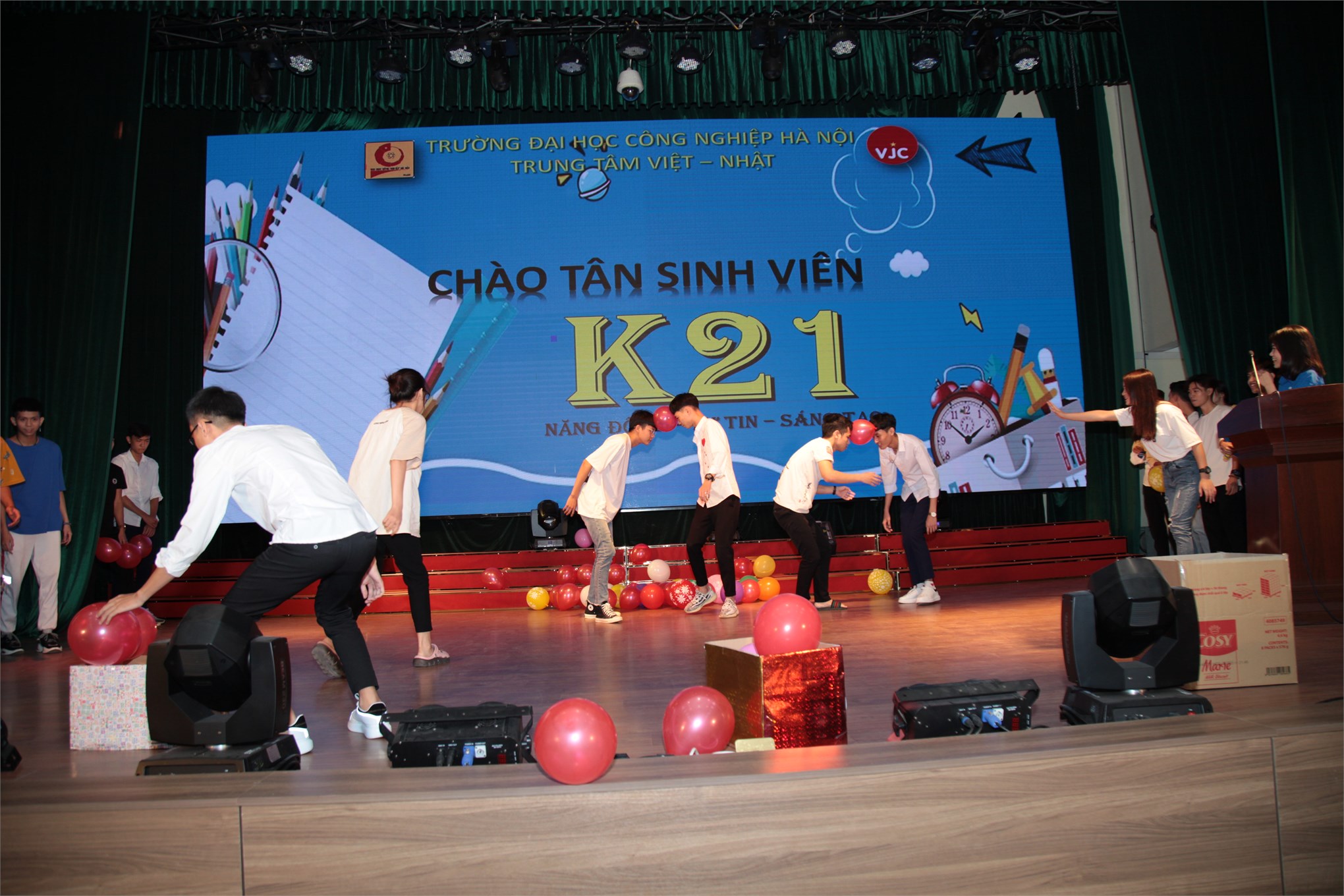 Sôi động ngày hội “Chào tân sinh viên 2019” – Trung tâm Việt Nhật