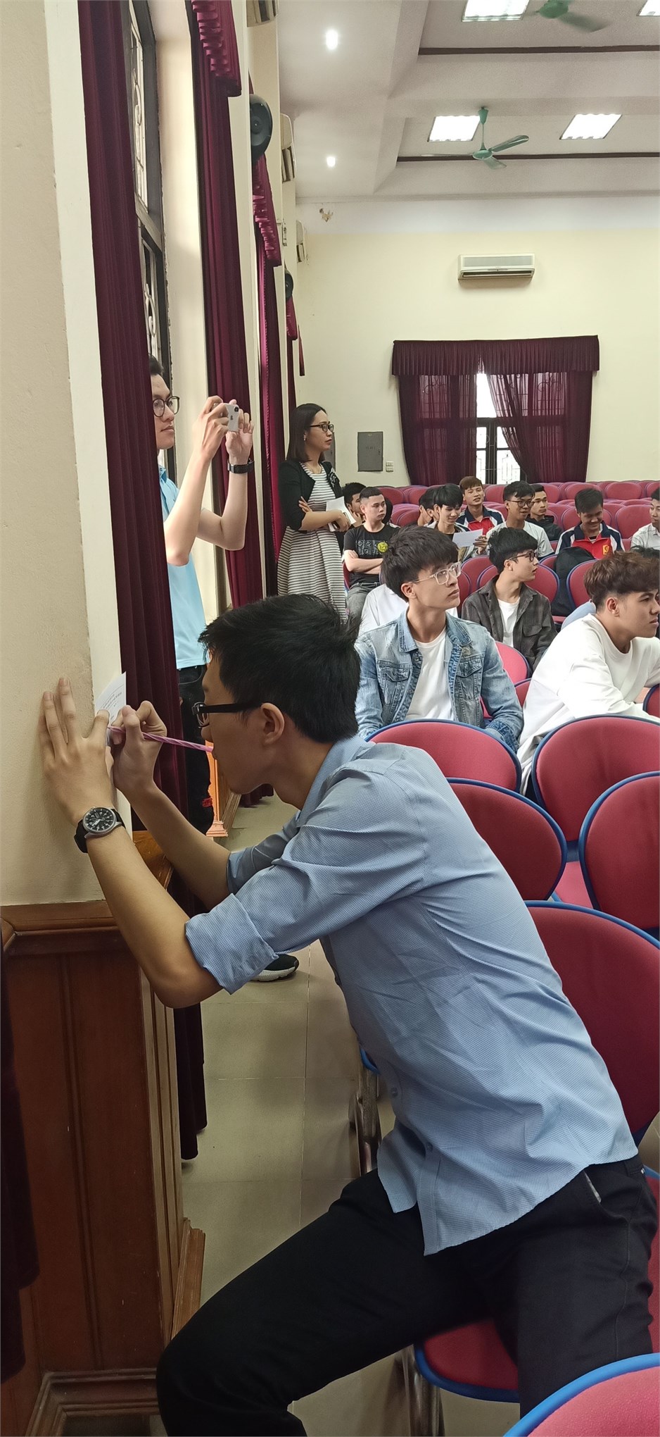 Sinh viên Trung tâm Việt Nhật tham dự Hội thảo giới thiệu hồ sơ tuyển ứng viên thi tay nghề thế giới 2021 do công ty TNHH Denso tổ chức