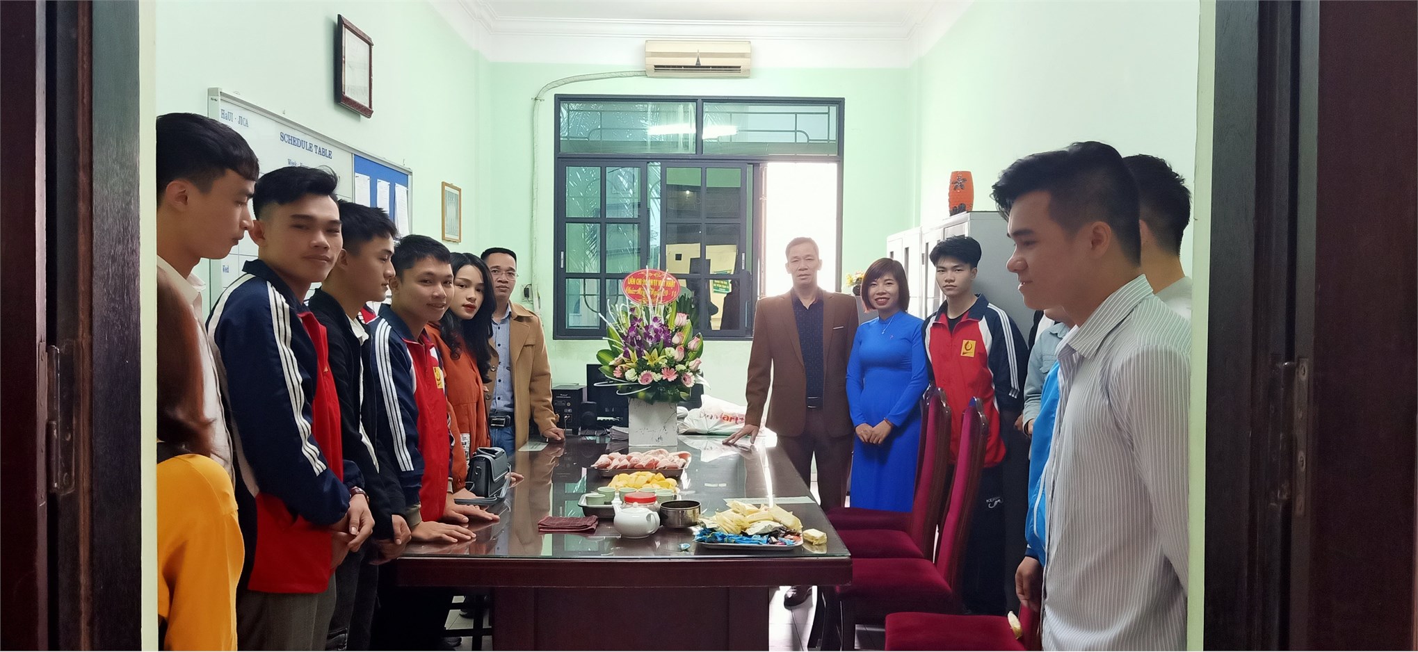 Ngày hội tri ân các thầy cô của sinh viên Trung tâm Việt Nhật