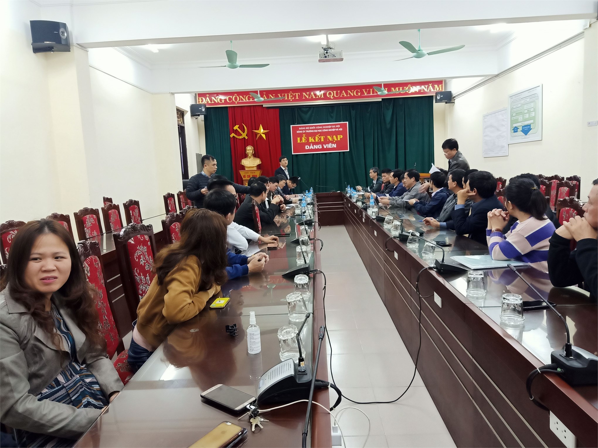 Trung tâm Việt Nhật tổ chức họp lấy phiếu tín nhiệm đối với cá nhân đề nghị xét tặng danh hiệu NGUT năm 2020
