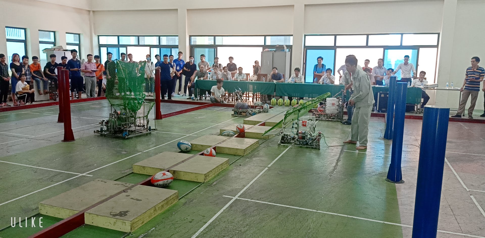 Đội robot của Trung tâm Việt – Nhật giành giải Ba tại cuộc thi “Sáng tạo robot Việt Nam 2020” cấp trường