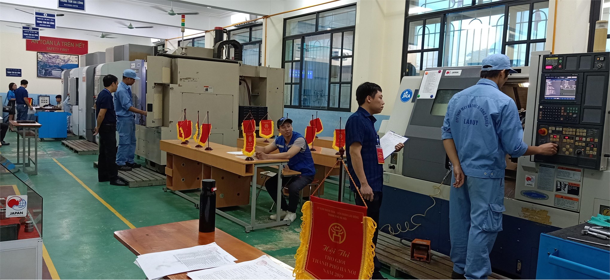 Ngành Cao đẳng Cắt gọt kim loại - học phí hấp dẫn, cơ hội việc làm cao