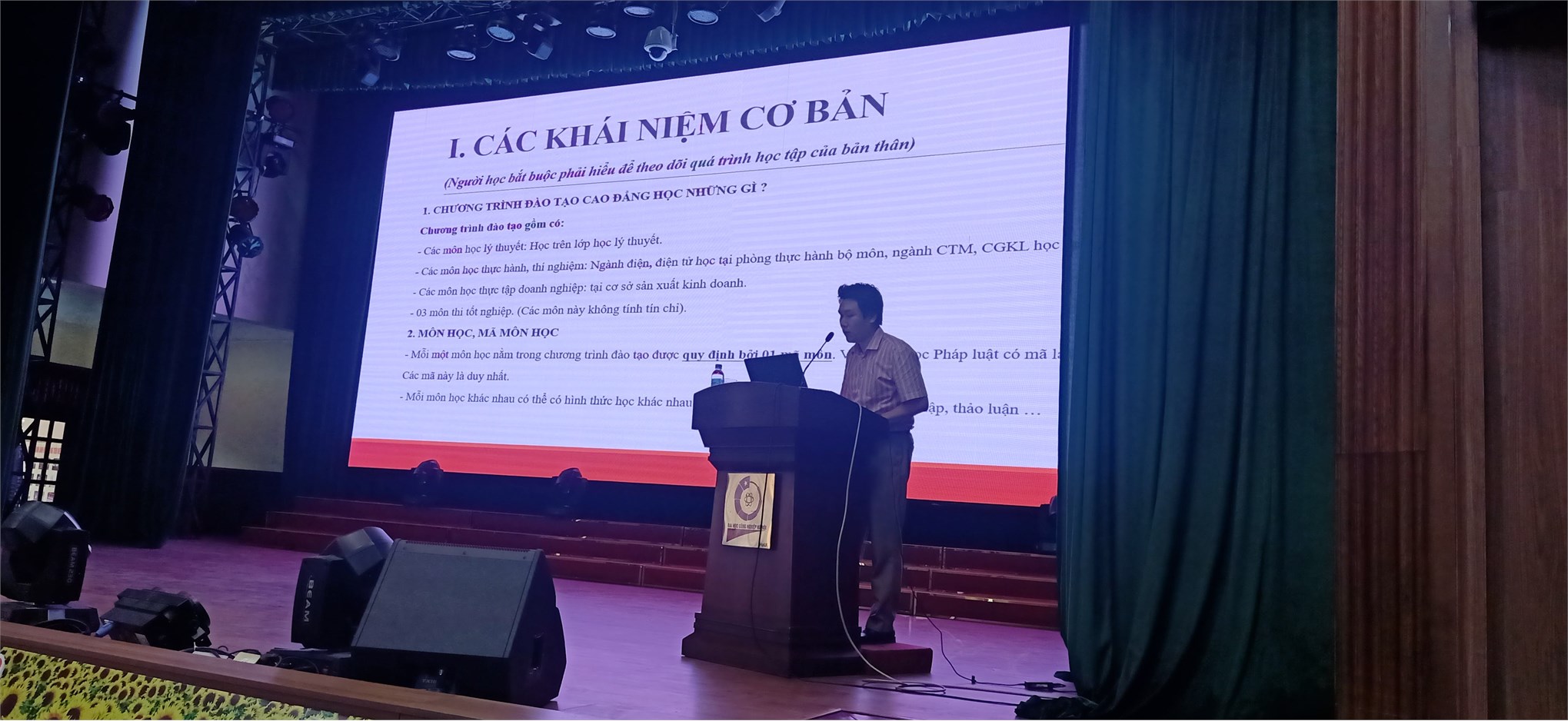 Trung tâm Việt – Nhật chào đón gần 800 tân sinh viên nhập học