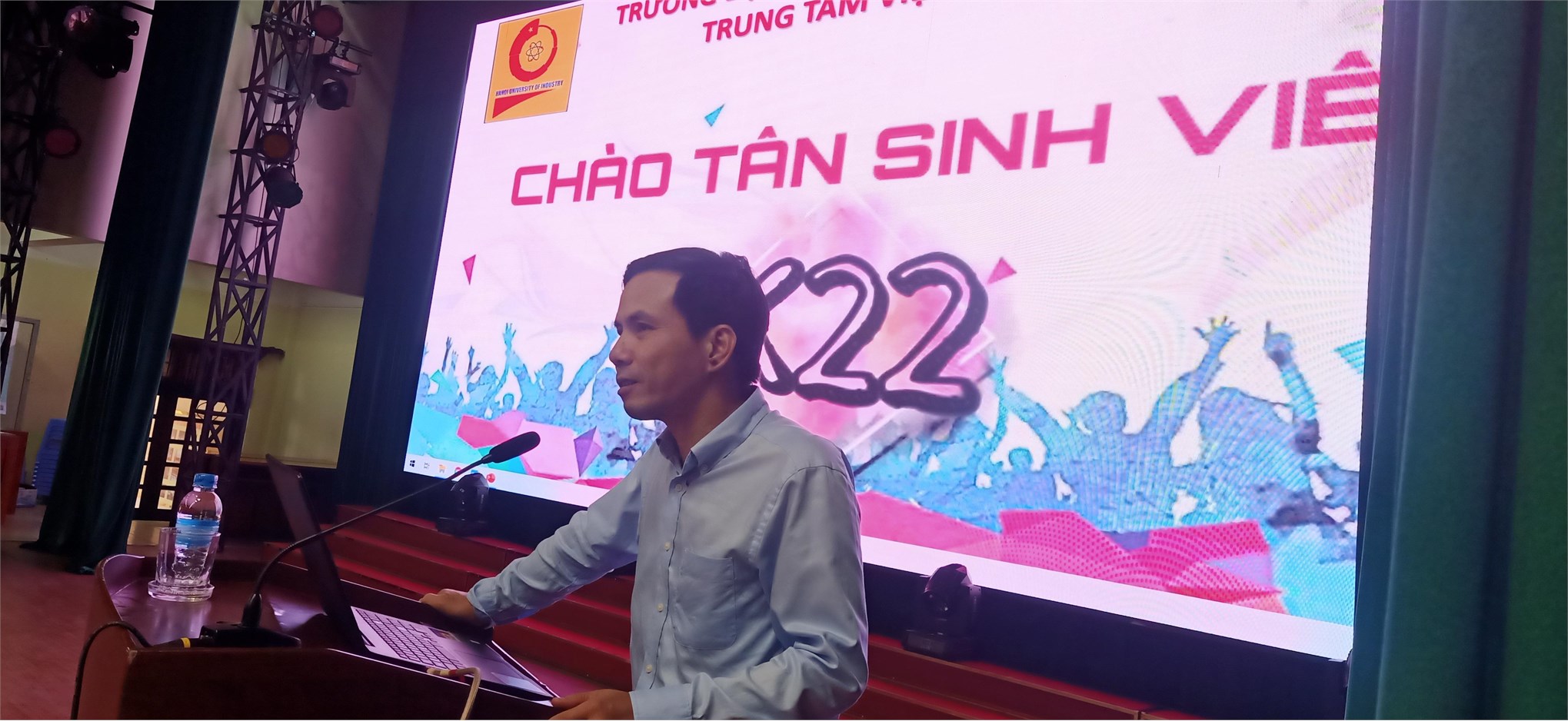 Trung tâm Việt – Nhật chào đón gần 800 tân sinh viên nhập học