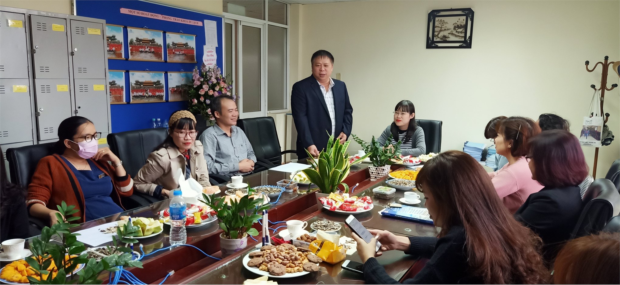 Tổ nữ công Du Lịch – Việt Nhật – Đào tạo thường xuyên họp bình xét nữ công năm 2020