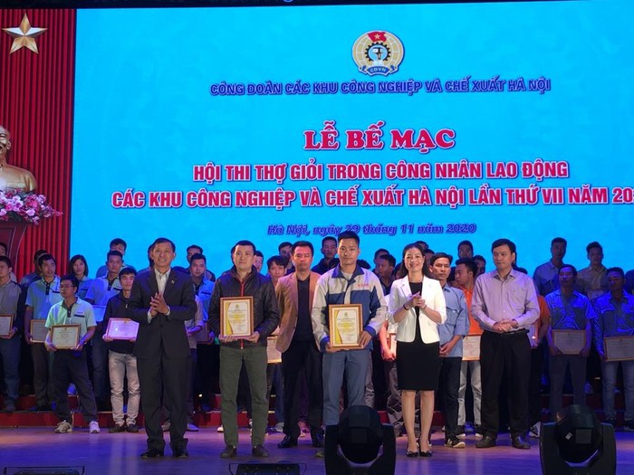 Hội thi “Thợ giỏi trong công nhân lao động các Khu công nghiệp và chế xuất Hà Nội lần thứ VII” tại trường Đại học Công nghiệp Hà Nội đã diễn ra thành công tốt đẹp