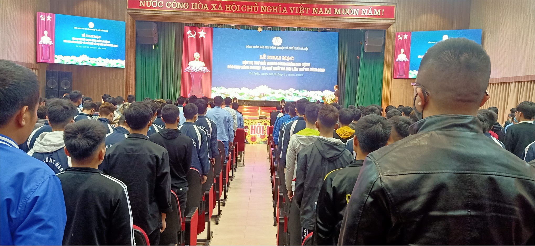 Hội thi “Thợ giỏi trong công nhân lao động các Khu công nghiệp và chế xuất Hà Nội lần thứ VII” tại trường Đại học Công nghiệp Hà Nội đã diễn ra thành công tốt đẹp