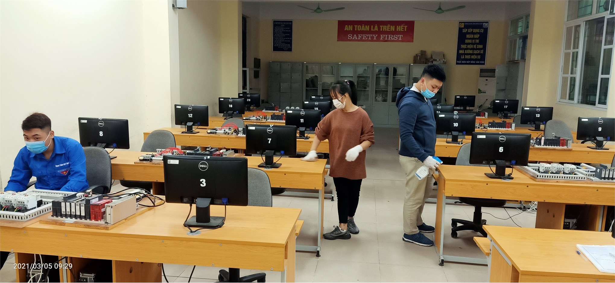 Liên chi đoàn ra quân thực hiện chương trình “Ngày thứ 6 xanh”