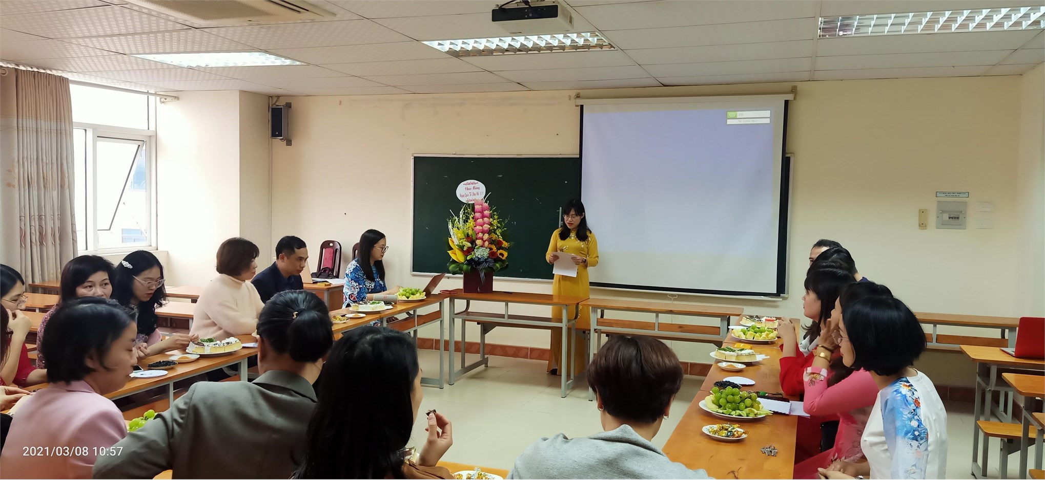 Tổ nữ công Du Lịch – Việt Nhật – Đào tạo thường xuyên tổ chức kỷ niệm chào mừng 111 năm ngày Quốc tế Phụ nữ 8/3
