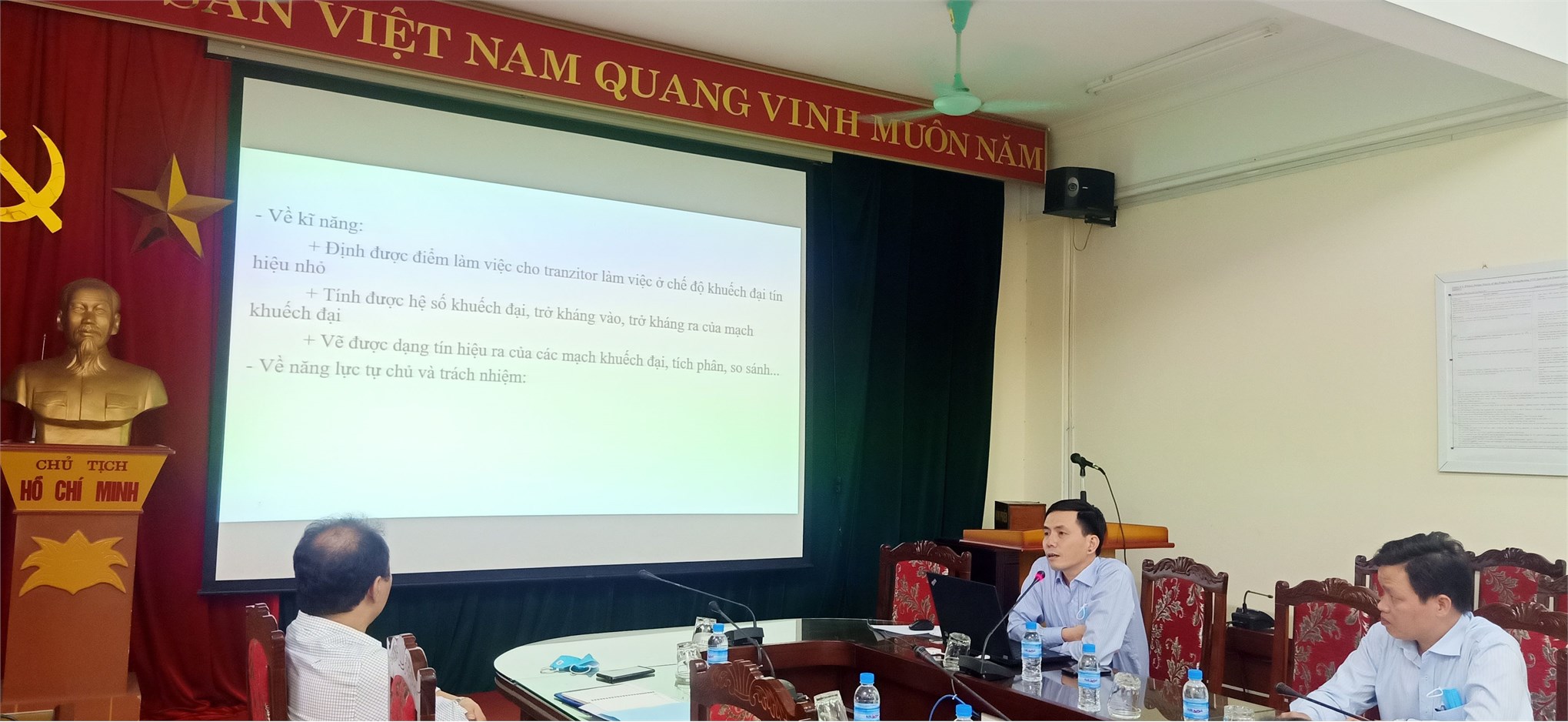 Nghiệm thu cấp trường giáo trình “Kỹ thuật mạch điện tử”