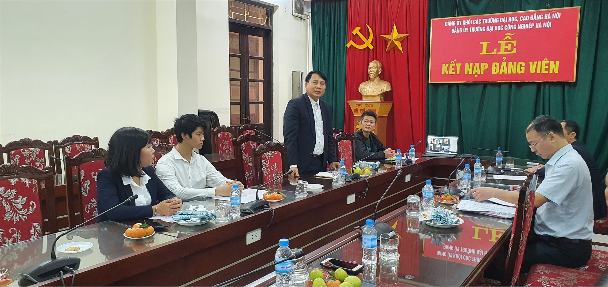 Lễ kết nạp Đảng viên mới của chi bộ TT Việt Nhật