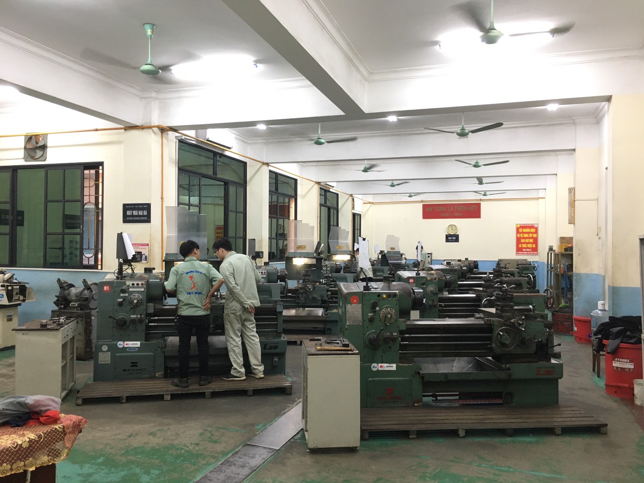 TRUNG TÂM VIỆT NHẬT - TRƯỜNG ĐẠI HỌC CÔNG NGHIỆP HÀ NỘI