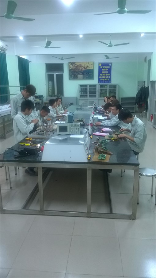 TRUNG TÂM VIỆT NHẬT - TRƯỜNG ĐẠI HỌC CÔNG NGHIỆP HÀ NỘI