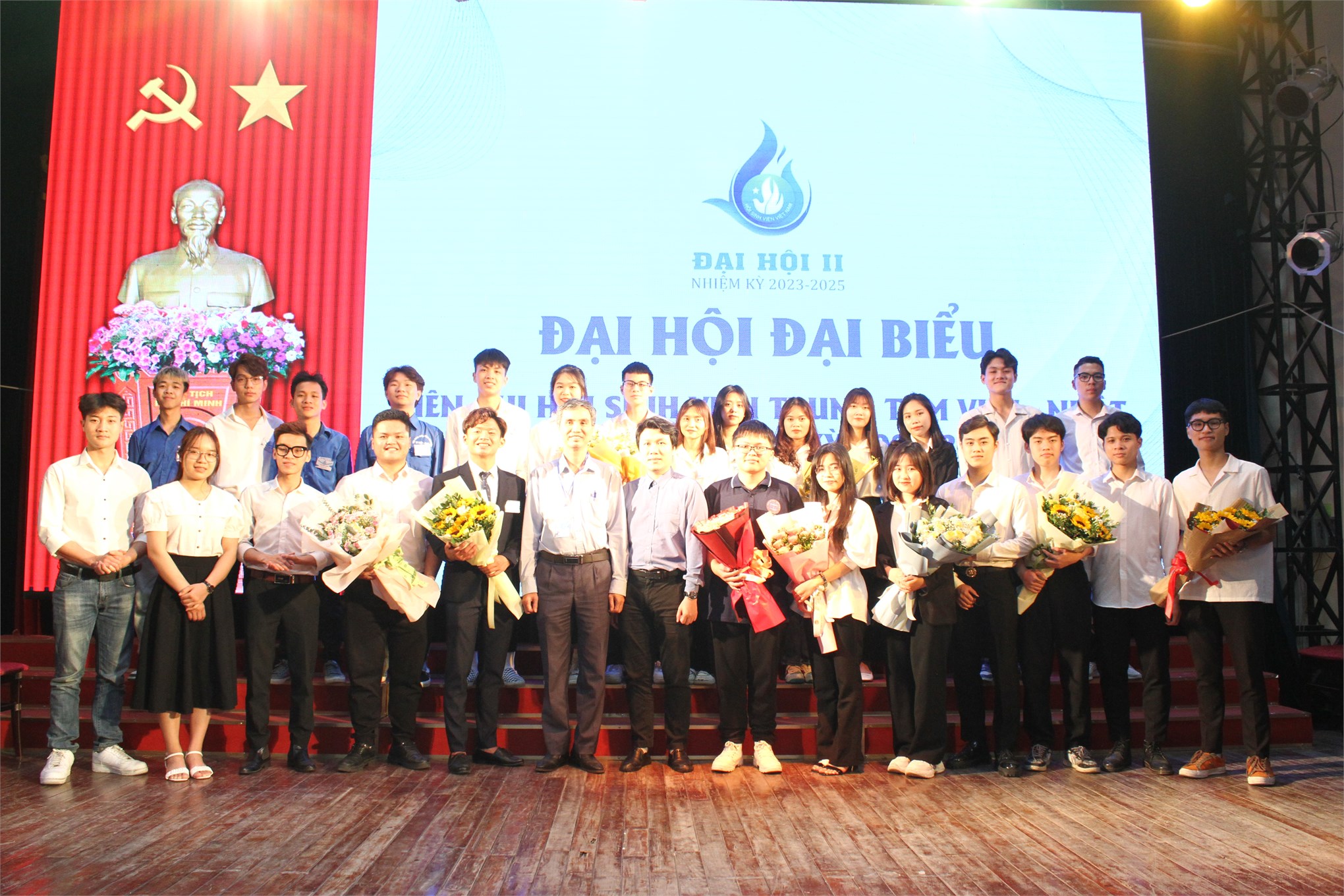 ĐẠI HỘI ĐẠI BIỂU LIÊN CHI HỘI SINH VIÊN TRUNG TÂM VIỆT – NHẬT LẦN THỨ II, NHIỆM KỲ 2023 - 2025 DIỄN RA THÀNH CÔNG TỐT ĐẸP
