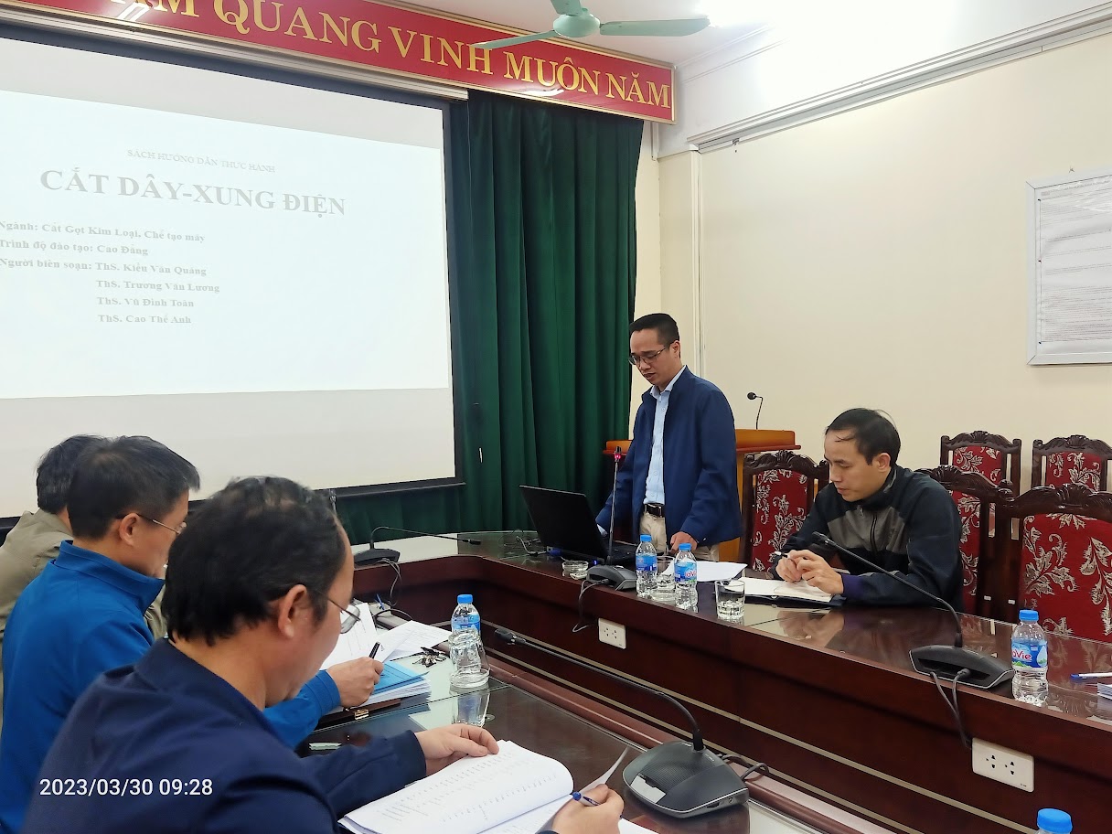 Nghiệm thu cấp cơ sở sách hướng dẫn thực hành “Cắt dây – Xung điện”