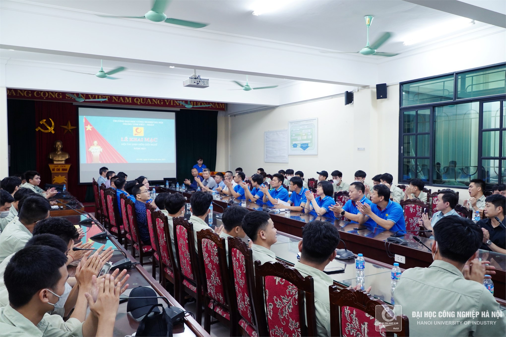 Khai mạc hội thi “Sinh viên giỏi nghề 2023”