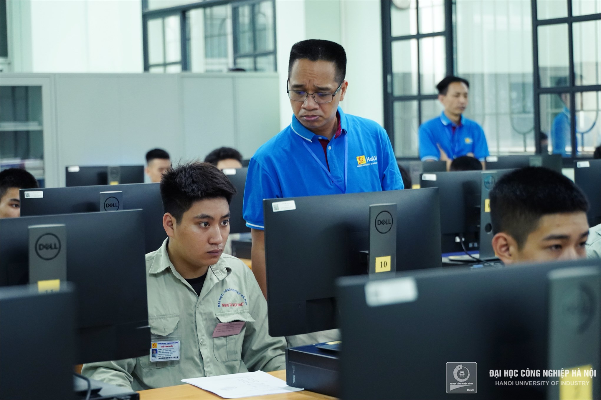 Khai mạc hội thi “Sinh viên giỏi nghề 2023”