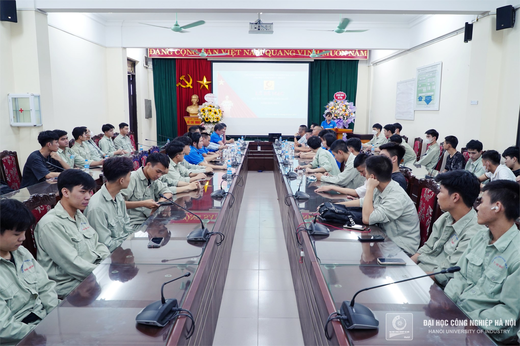 Khai mạc hội thi “Sinh viên giỏi nghề 2023”