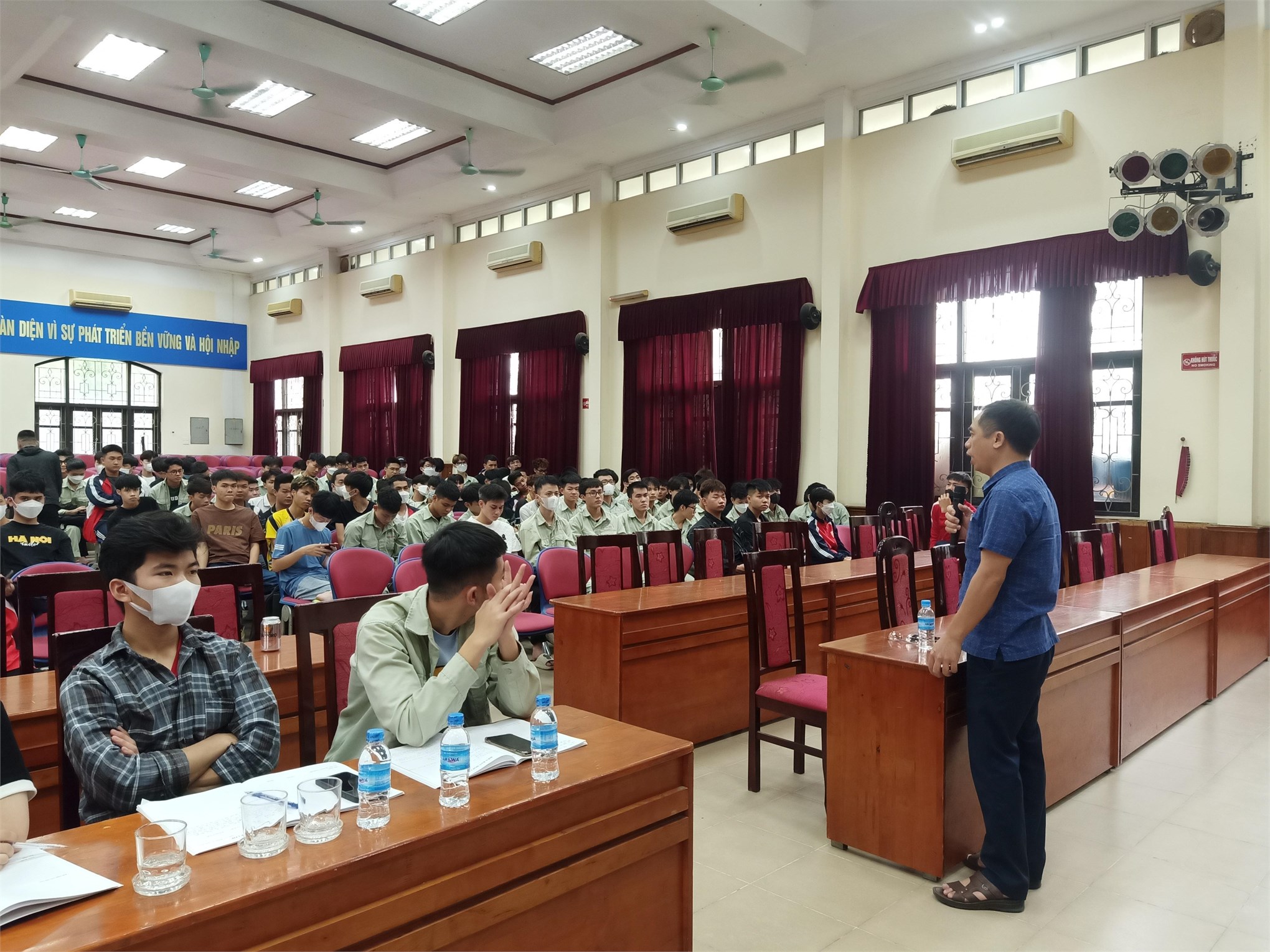 Trung tâm Việt - Nhật tổ chức Cố vấn học tập học kỳ 2 dành cho sinh viên hệ cao đẳng khóa 23,24 năm học 2022 - 2023