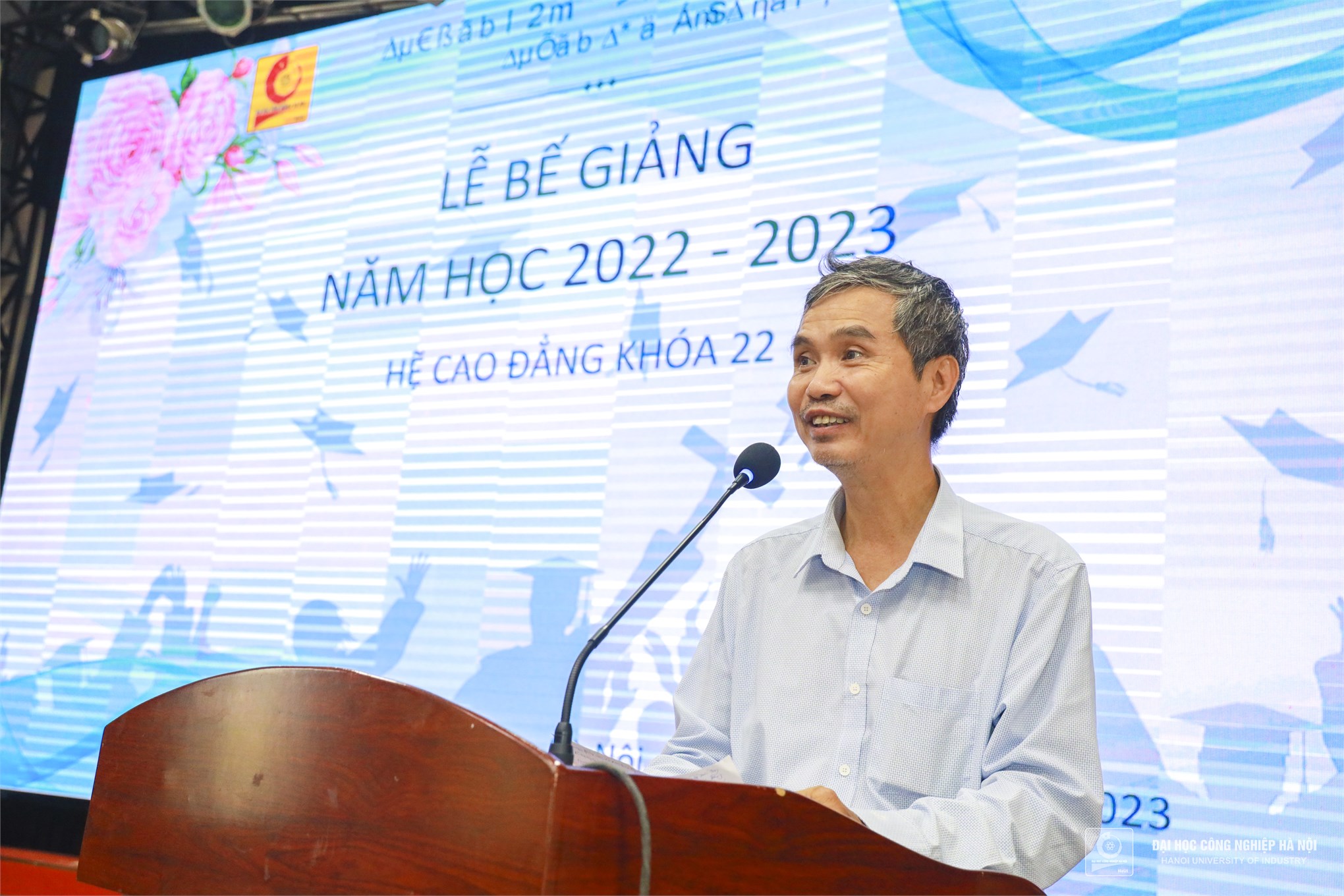 Dư âm ngọt ngào tại lễ tốt nghiệp của hơn 460 sinh viên hệ cao đẳng K22 trung tâm Việt - Nhật