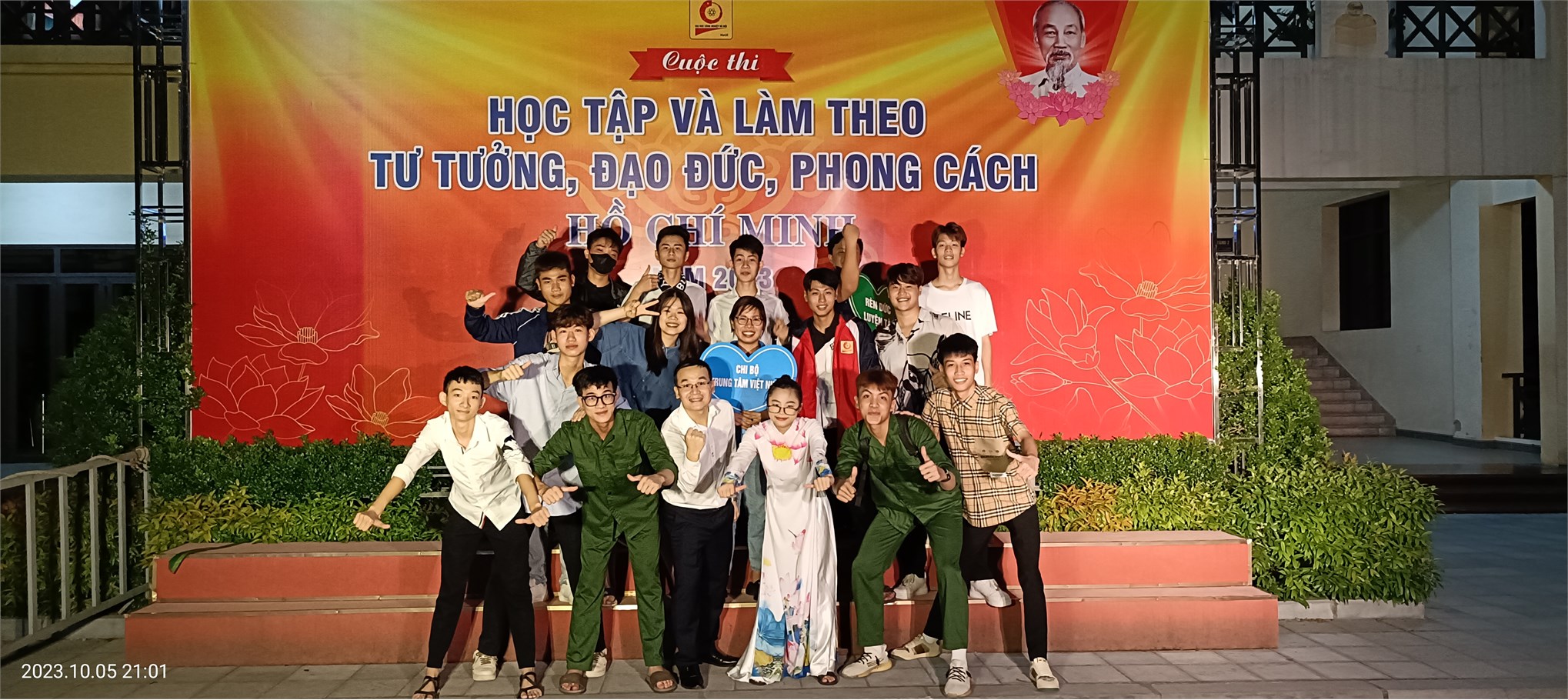Liên chi bộ: TT Việt Nhật - Khoa Lý luận chính trị - Phòng thanh tra - Trung tâm hỗ trợ sinh viên giành giải Nhì toàn đoàn tại cuộc thi Học tập và làm theo tư tưởng, đạo đức, phong cách Hồ Chí Minh năm 2023