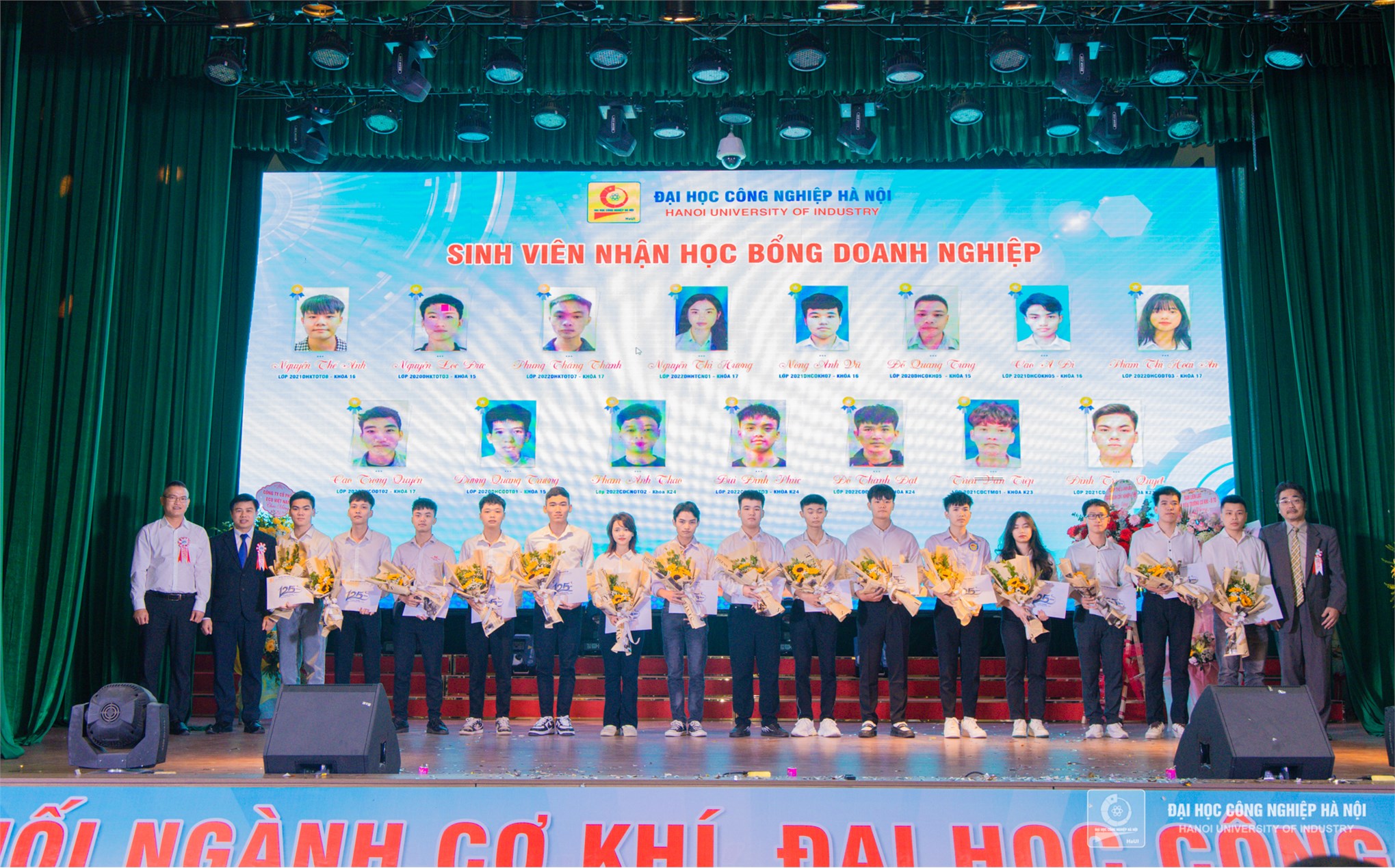 Lễ kỷ niệm 125 năm truyền thống Ngành Cơ khí HaUI và chào mừng thành lập Trường Cơ khí – Ô tô