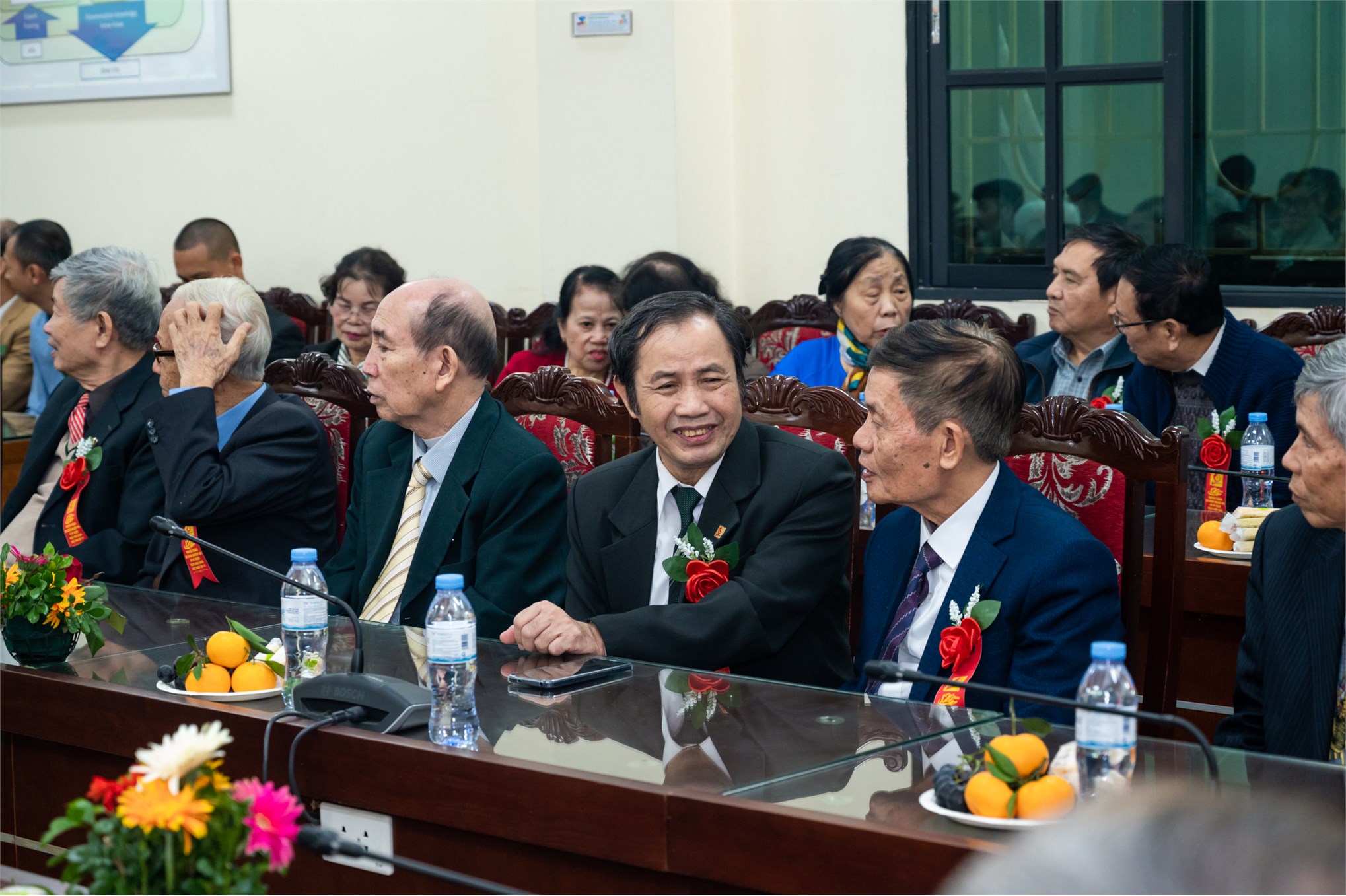 Trung tâm Việt Nhật chào mừng 125 năm ngày truyền thống Nhà trường và 41 năm ngày Nhà giáo Việt Nam 20/11