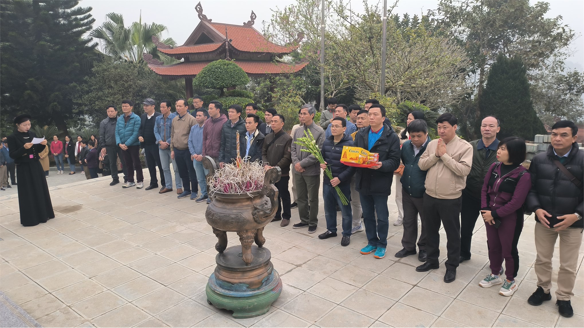 HÀNH TRÌNH TÌM HIỂU LỊCH SỬ CÁCH MẠNG VIỆT NAM CỦA CHI BỘ TRUNG TÂM VIỆT – NHẬT