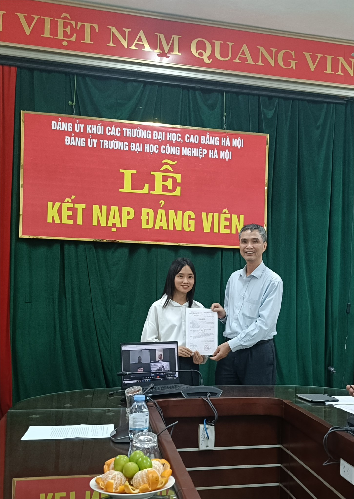 Lễ kết nạp Đảng viên mới của chi bộ TT Việt Nhật
