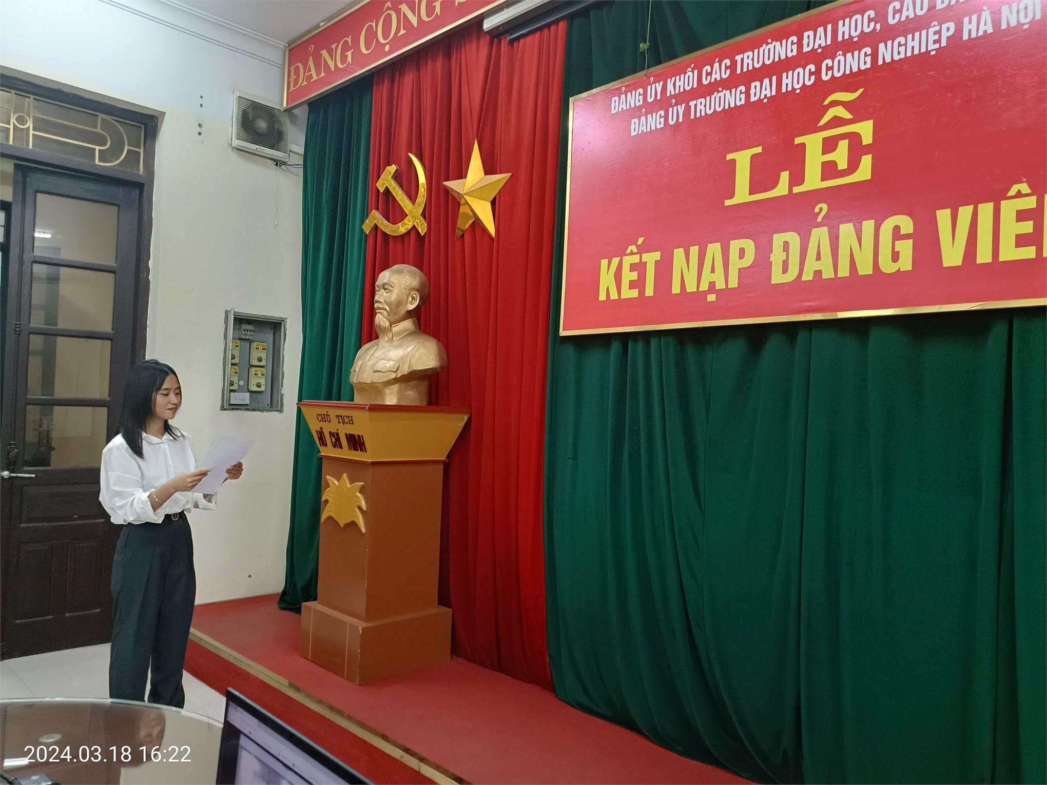 Lễ kết nạp Đảng viên mới của chi bộ TT Việt Nhật