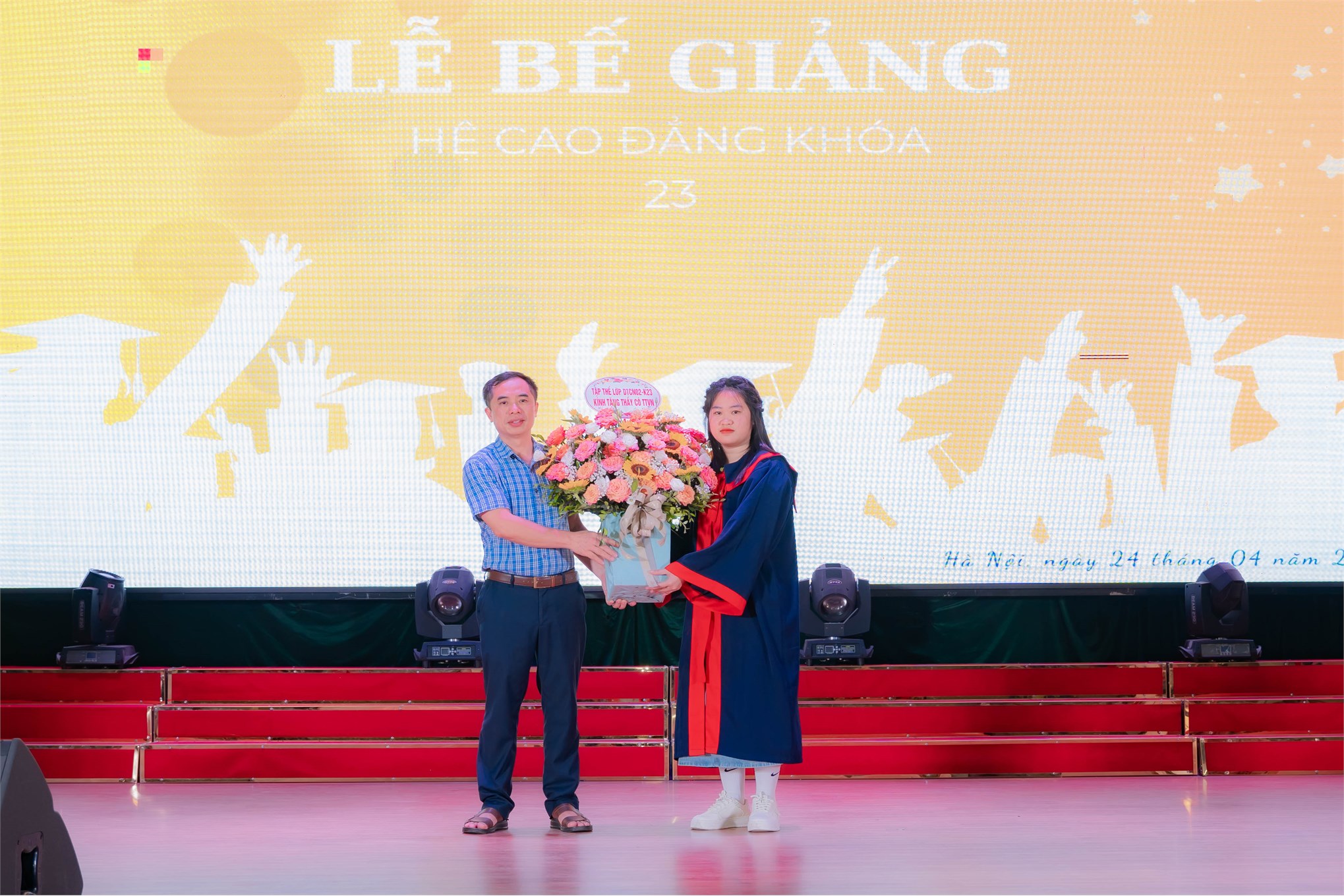 Lễ bế giảng và trao bằng tốt nghiệp cho sinh viên khóa 23 và các khóa cũ năm 2024