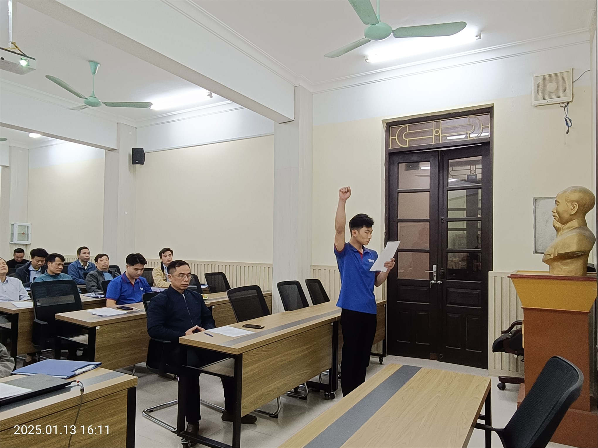 Lễ kết nạp Đảng viên mới của chi bộ TT Việt Nhật
