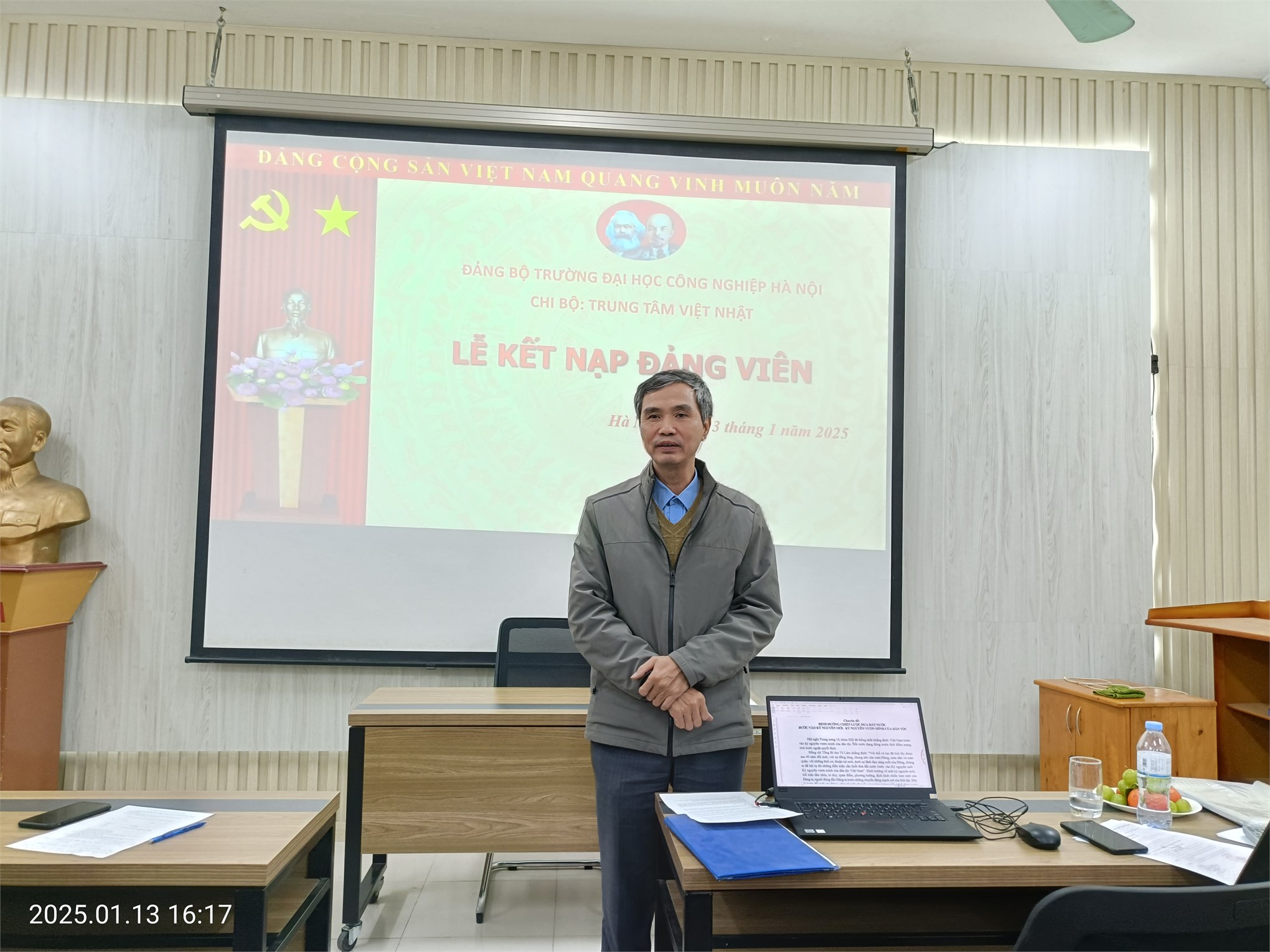 Lễ kết nạp Đảng viên mới của chi bộ TT Việt Nhật