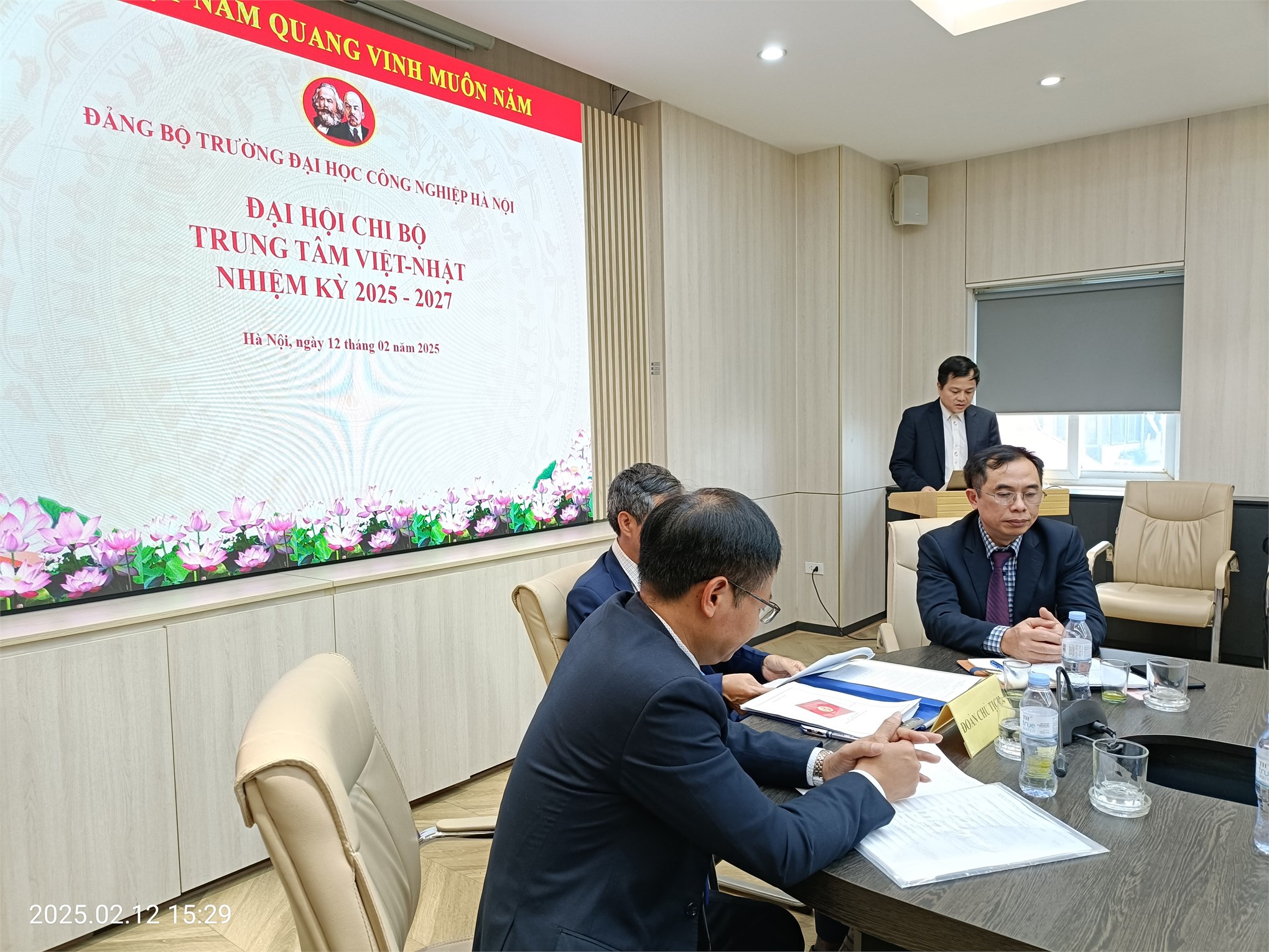 Đại hội chi bộ Trung tâm Việt Nhật nhiệm kỳ 2025 - 2027