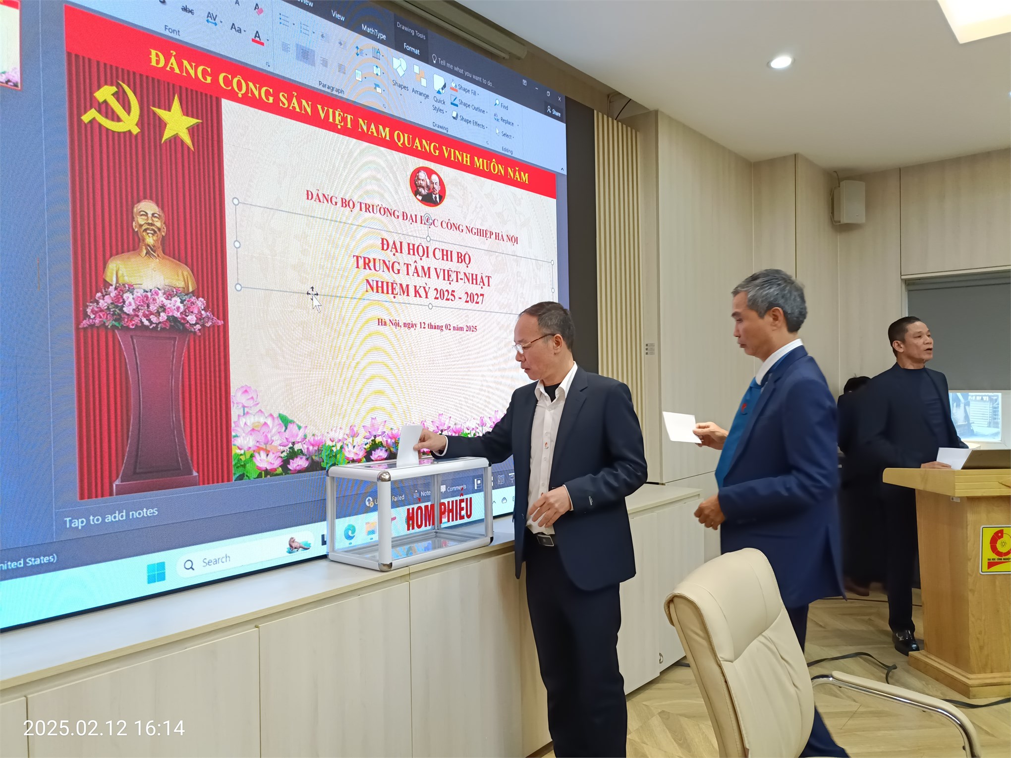 Đại hội chi bộ Trung tâm Việt Nhật nhiệm kỳ 2025 - 2027