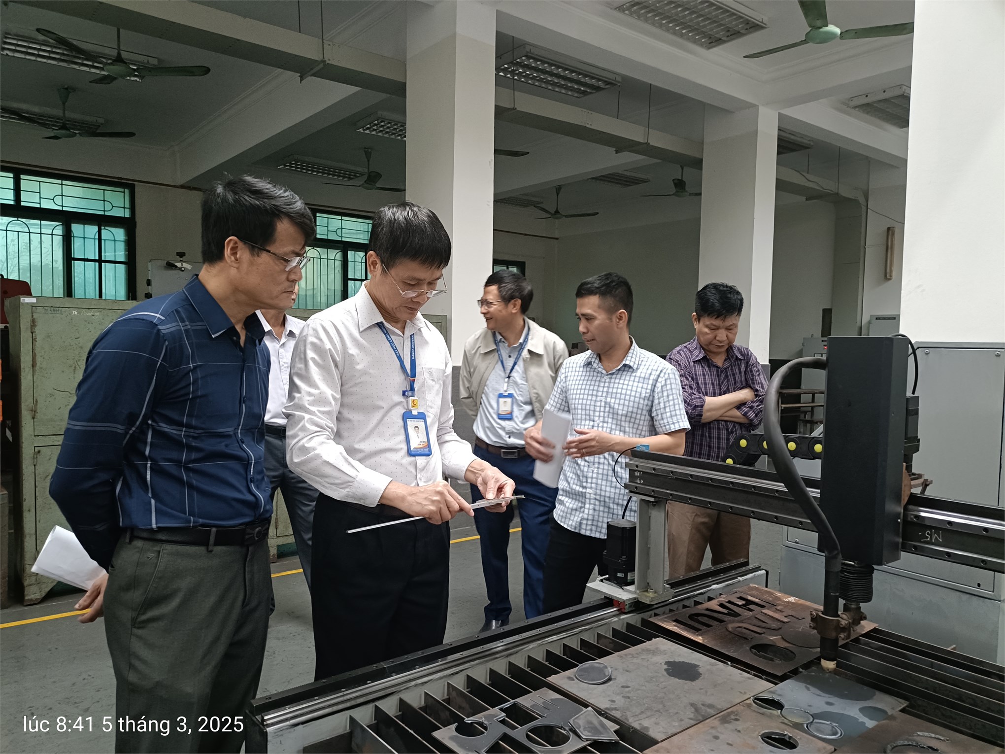 Nghiệm thu đề tài nghiên cứu khoa học cấp đơn vị: “Nghiên cứu thiết kế và chế tạo hệ thống cắt Plasma CNC áp dụng trong đào tao tại trường Đại học Công nghiệp Hà Nội”