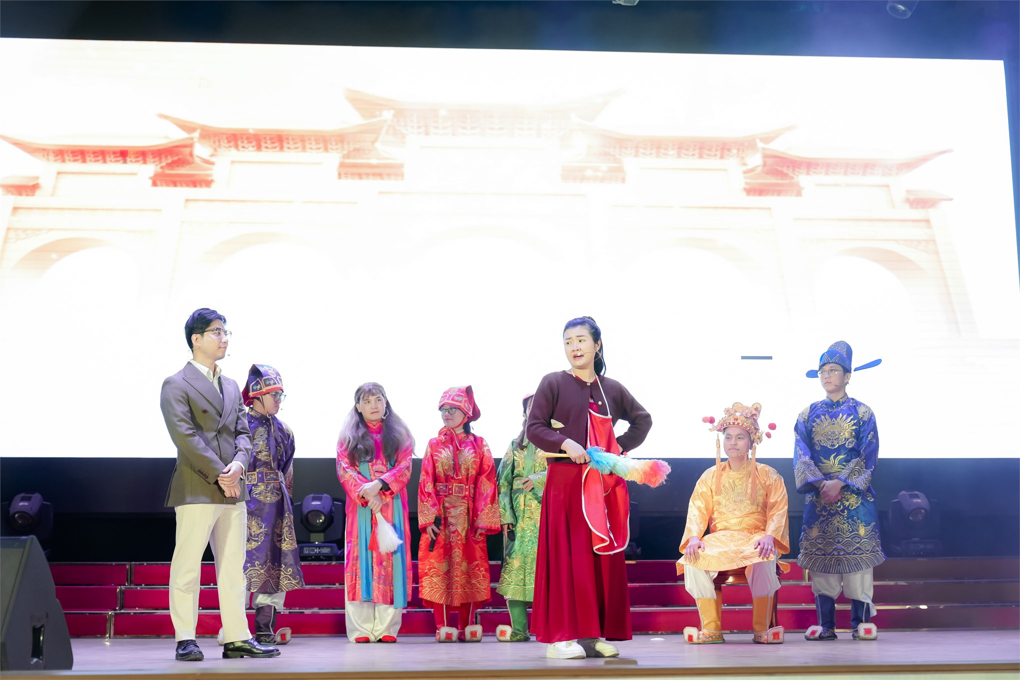 Liên quân đội thi số 6 giành giải Nhất tại cuộc thi với tiểu phẩm Táo quân sáng tạo về bình đẳng giới