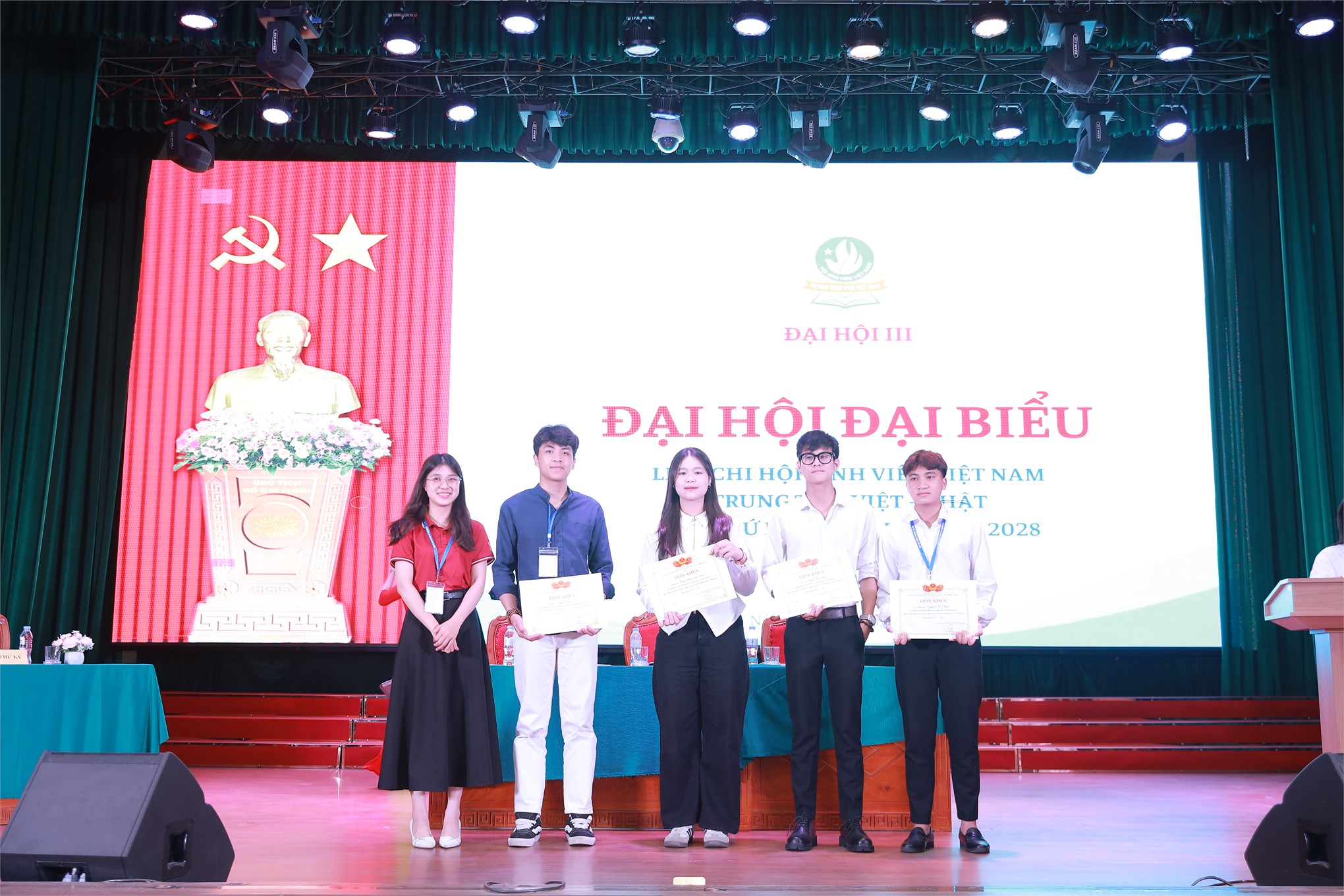 ĐẠI HỘI ĐẠI BIỂU LIÊN CHI HỘI SINH VIÊN TRUNG TÂM VIỆT – NHẬT LẦN THỨ III, NHIỆM KỲ 2025 - 2028 DIỄN RA THÀNH CÔNG TỐT ĐẸP