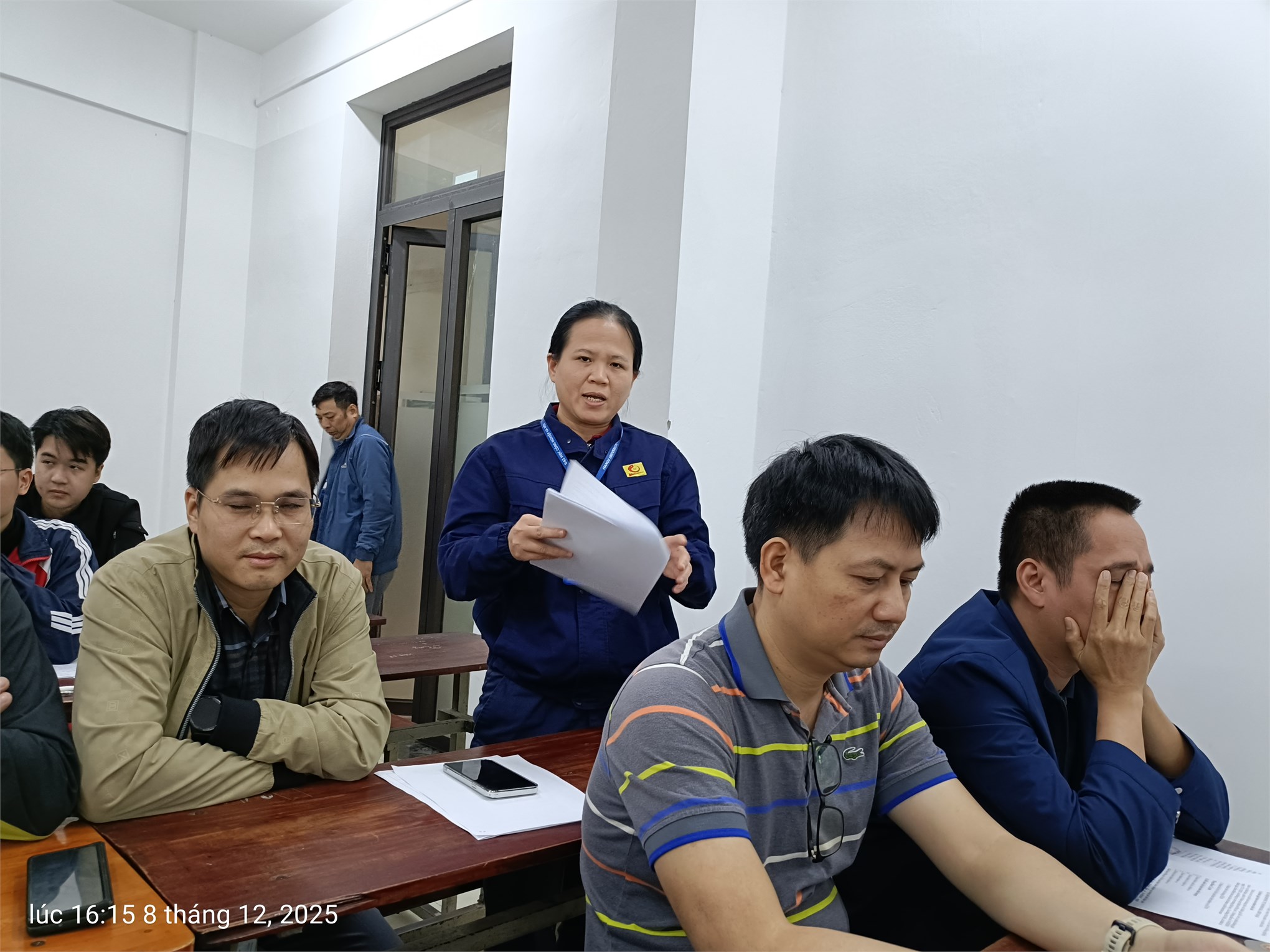 Chi bộ Trung tâm Việt Nhật tổ chức kiểm điểm, đánh giá xếp loại chất lượng chi bộ, đảng viên năm 2025