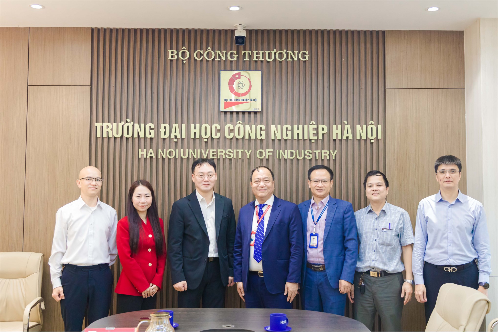 Sinh viên Trung tâm Việt Nhật tham gia học tập thực tế tại doanh nghiệp – Nâng cao kỹ năng nghề nghiệp gắn với thực tiễn sản xuất
