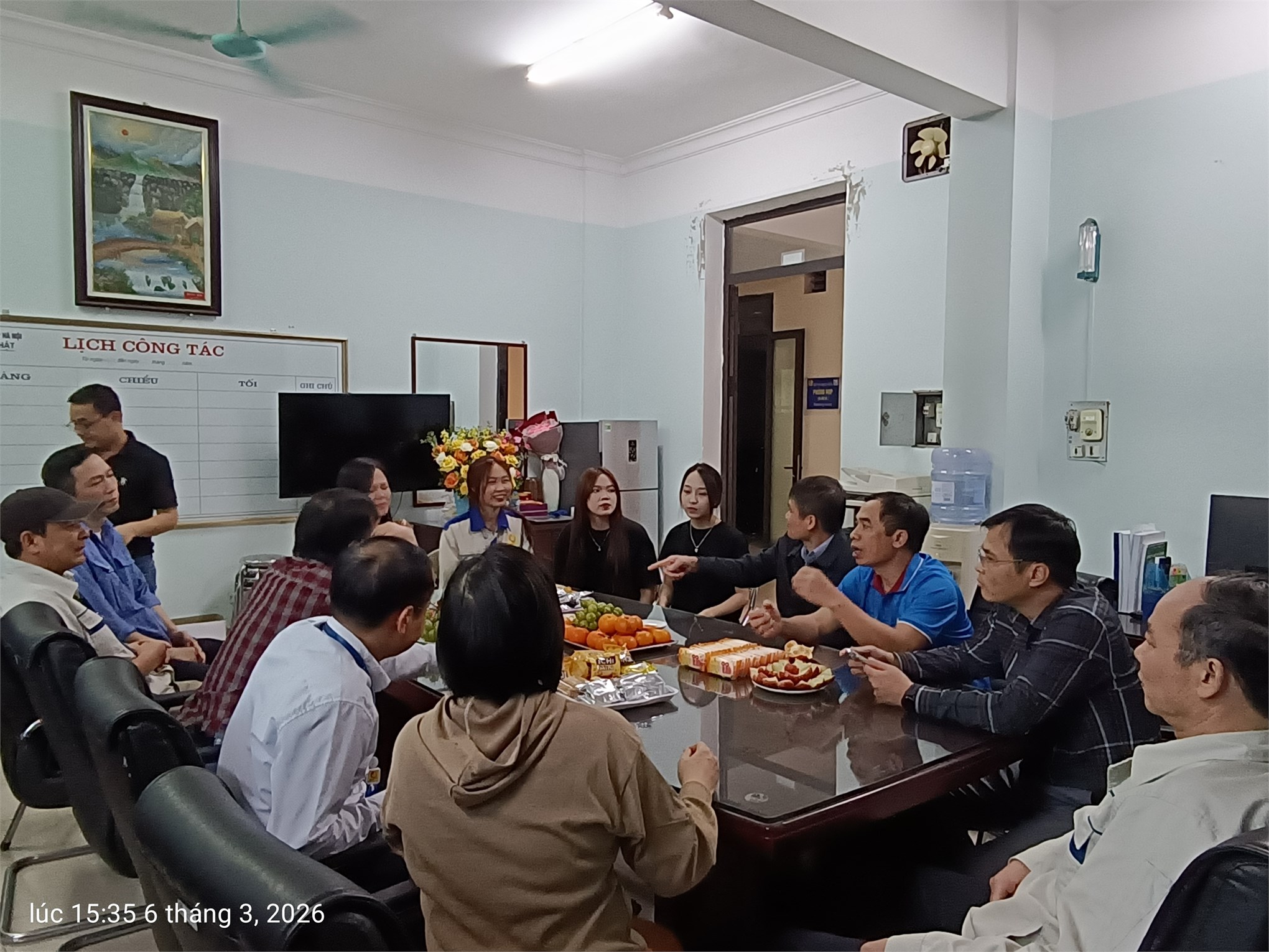 Trung tâm Việt Nhật tổ chức chương trình chào mừng Ngày Quốc tế Phụ nữ 8/3