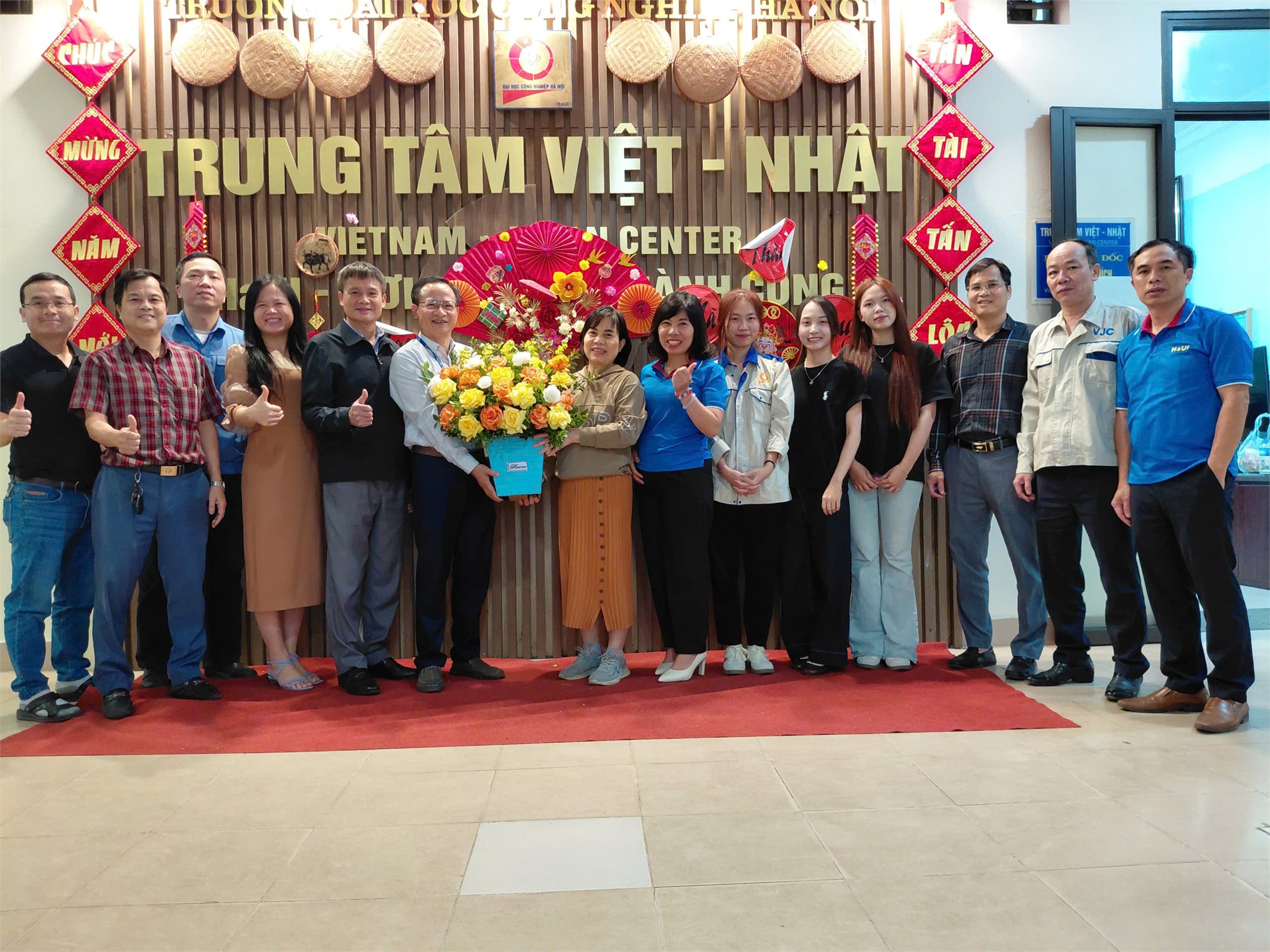 Trung tâm Việt Nhật tổ chức chương trình chào mừng Ngày Quốc tế Phụ nữ 8/3