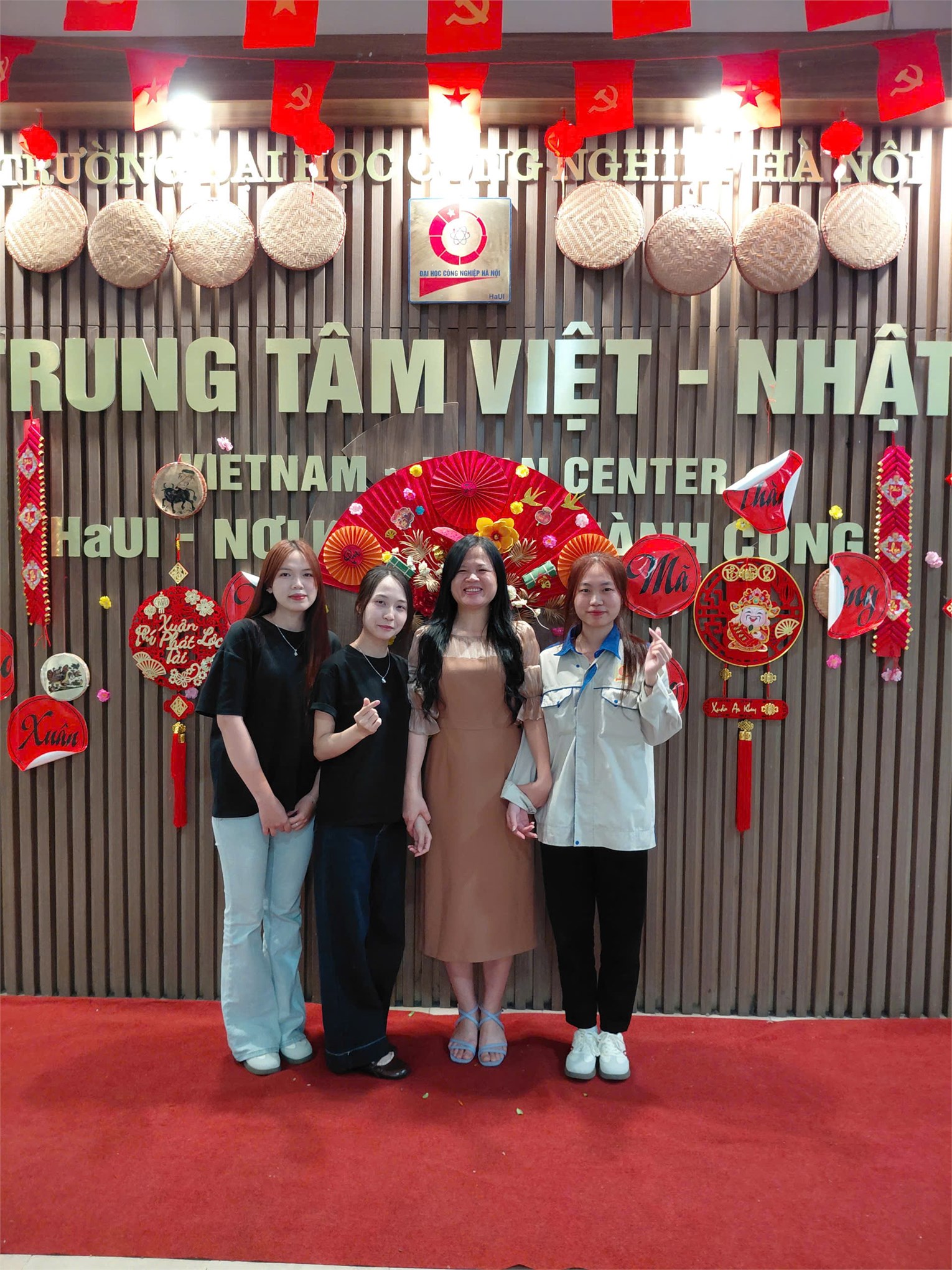 Trung tâm Việt Nhật tổ chức chương trình chào mừng Ngày Quốc tế Phụ nữ 8/3