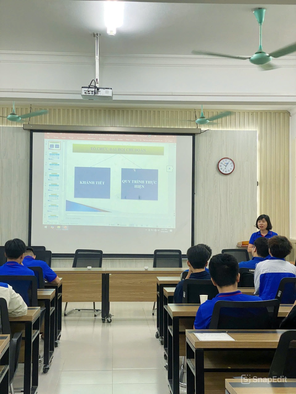 TẬP HUẤN CÔNG TÁC TỔ CHỨC ĐẠI HỘI CHI ĐOÀN ĐỐI VỚI SINH VIÊN K27, NHIỆM KỲ 2025 – 2026