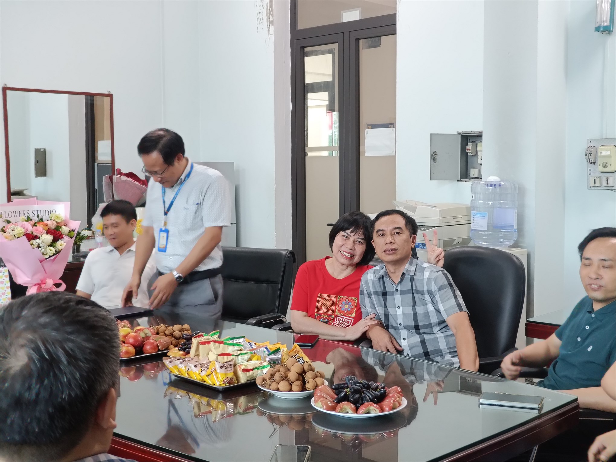 Gặp mặt tri ân viên chức nghỉ hưu theo chế độ