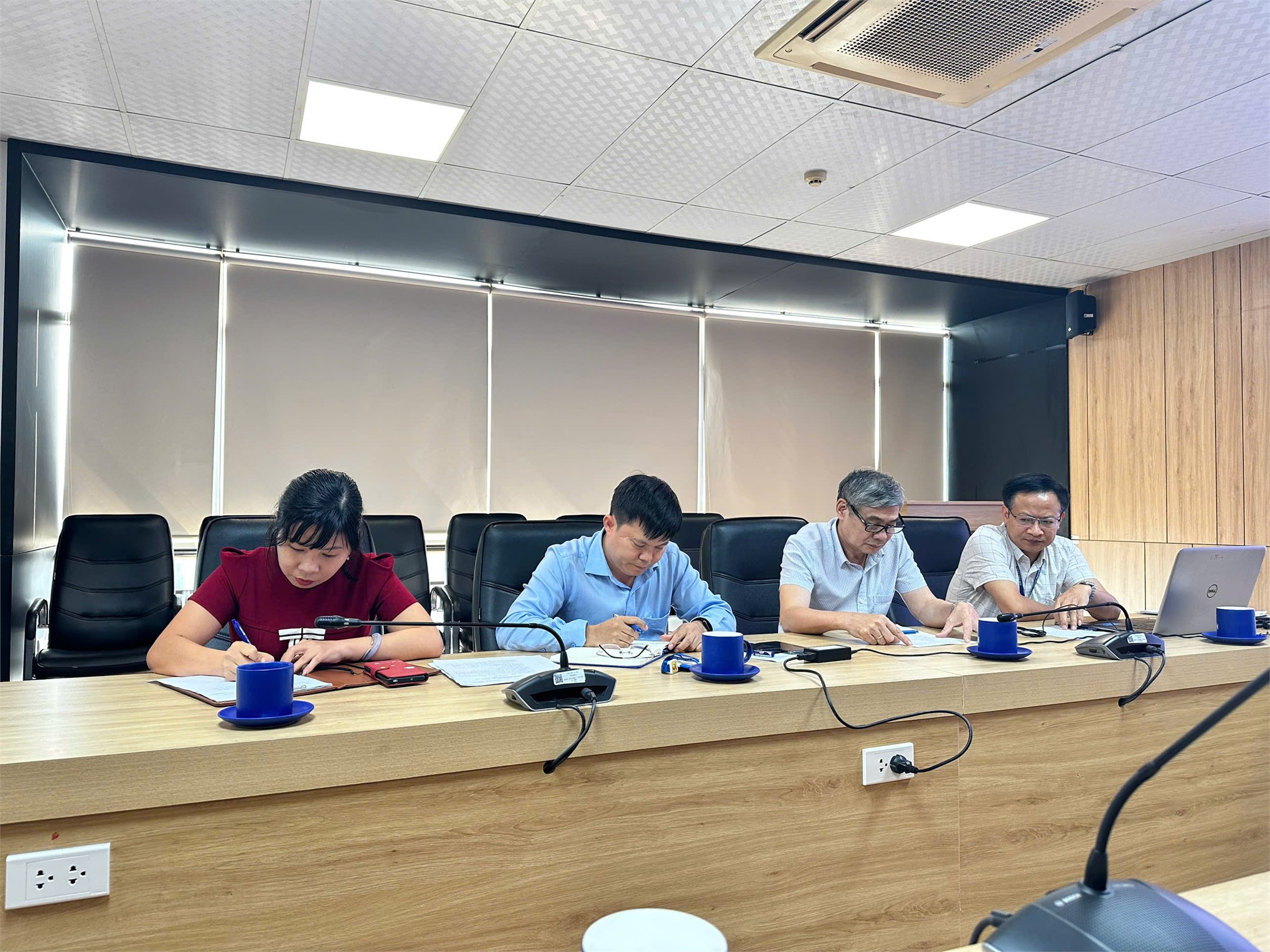 Khoa Đào tạo liên tục tổ chức Hội nghị Viên chức – Người lao động tổng kết năm học 2025-2026 và triển khai kế hoạch năm học 2026-2027